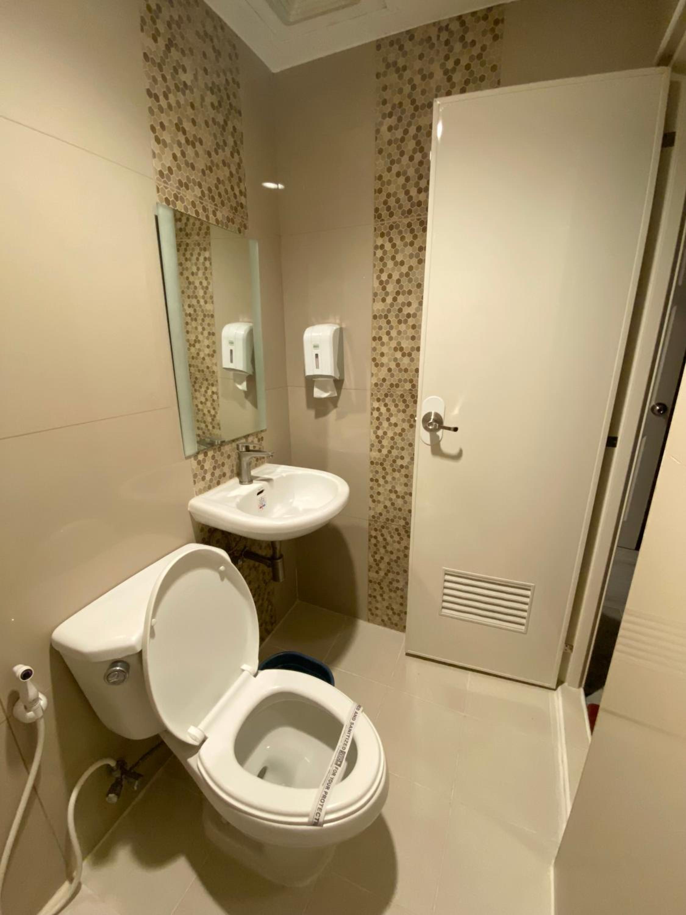 Deluxe Room - Photo 3