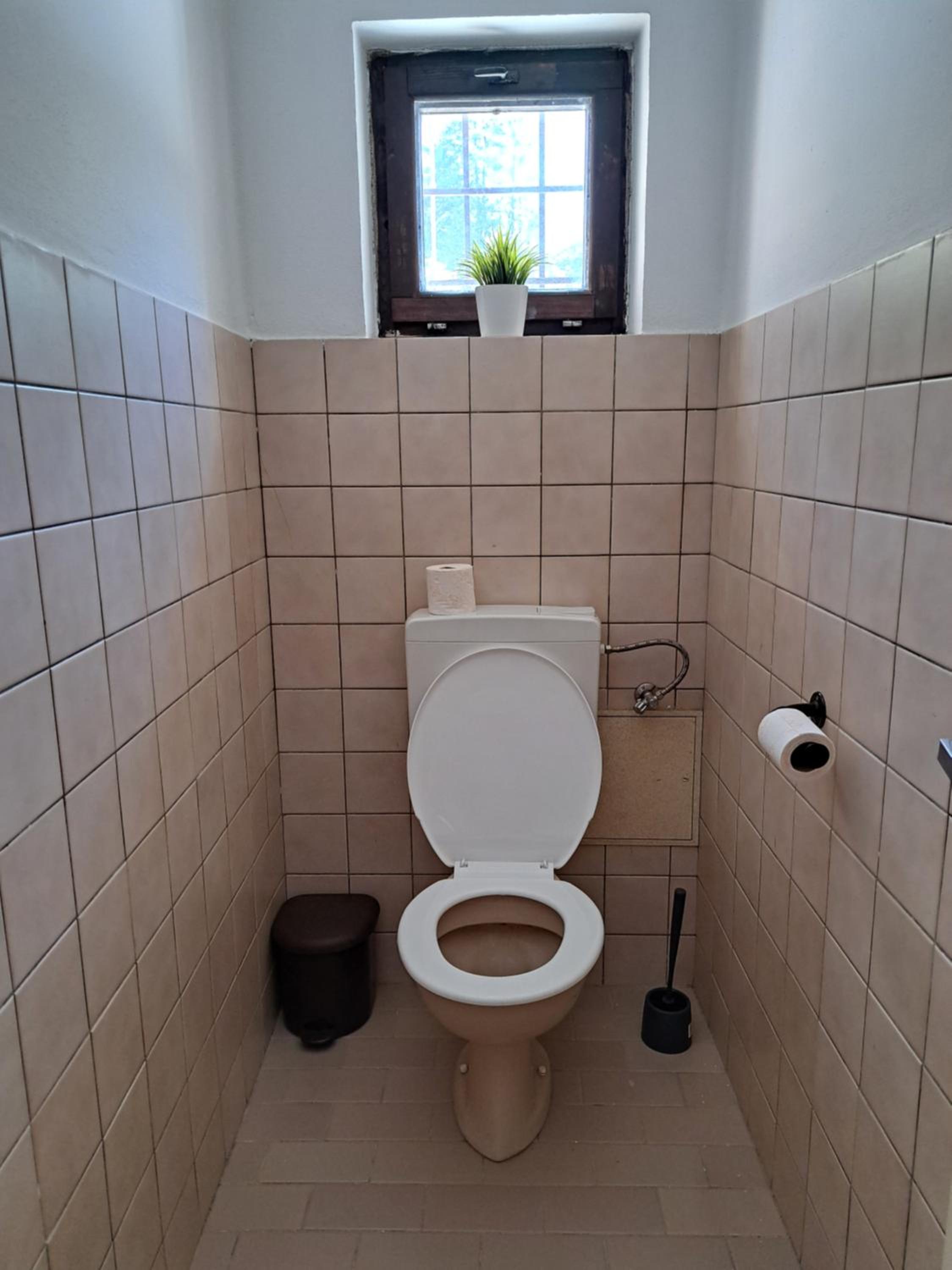 Triple Room with Private Bathroom photo 2