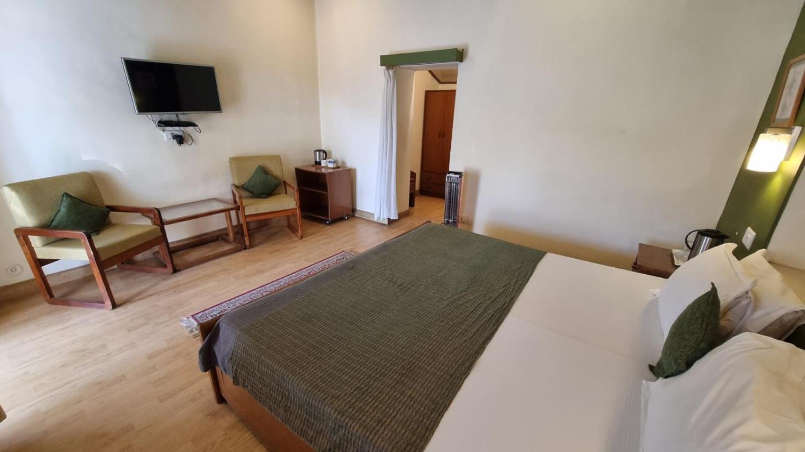 Deluxe Room - Photo 1