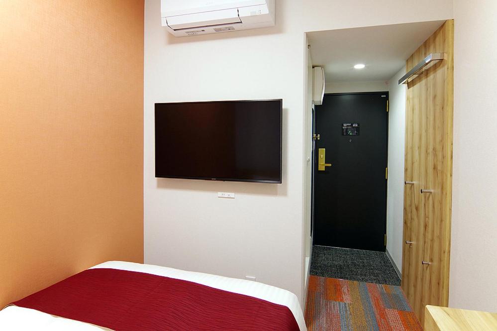 Single Room - Non-Smoking photo 2