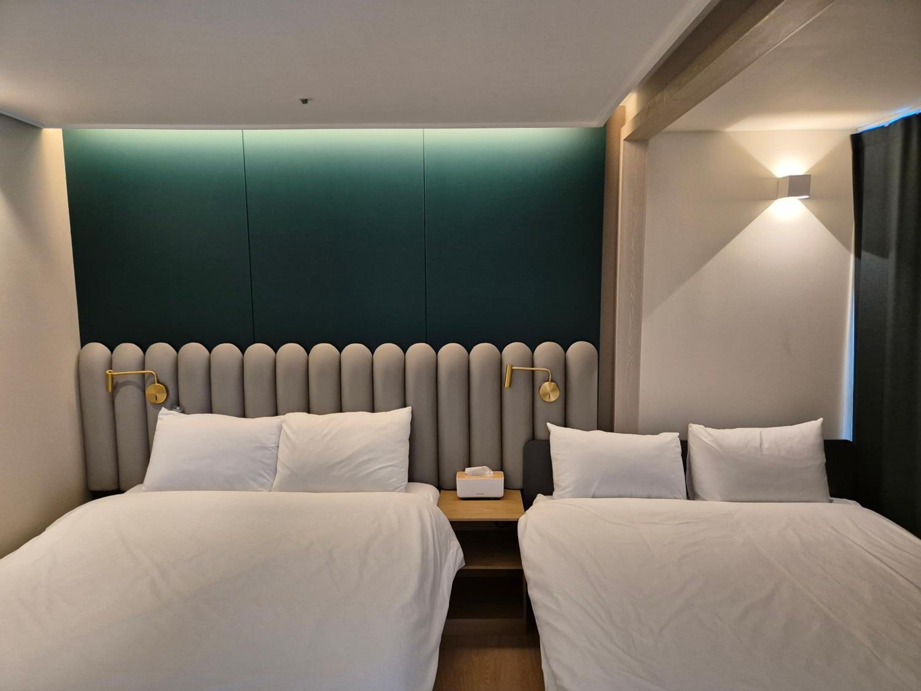 Premium Quadruple Room