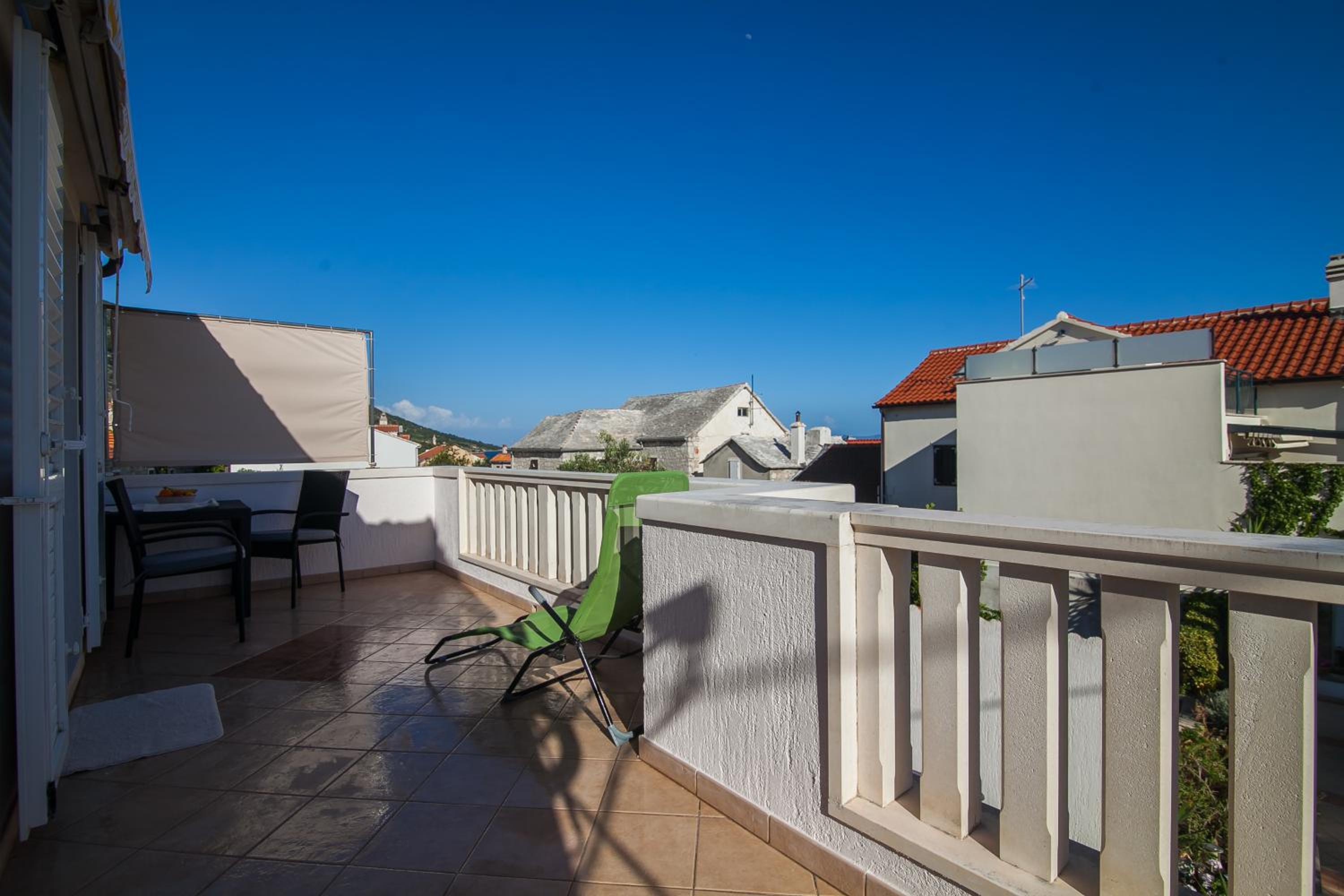 Double Room with Balcony and Sea View photo 3