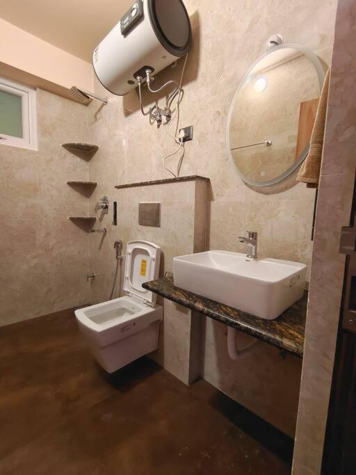 Suite with Mountain View