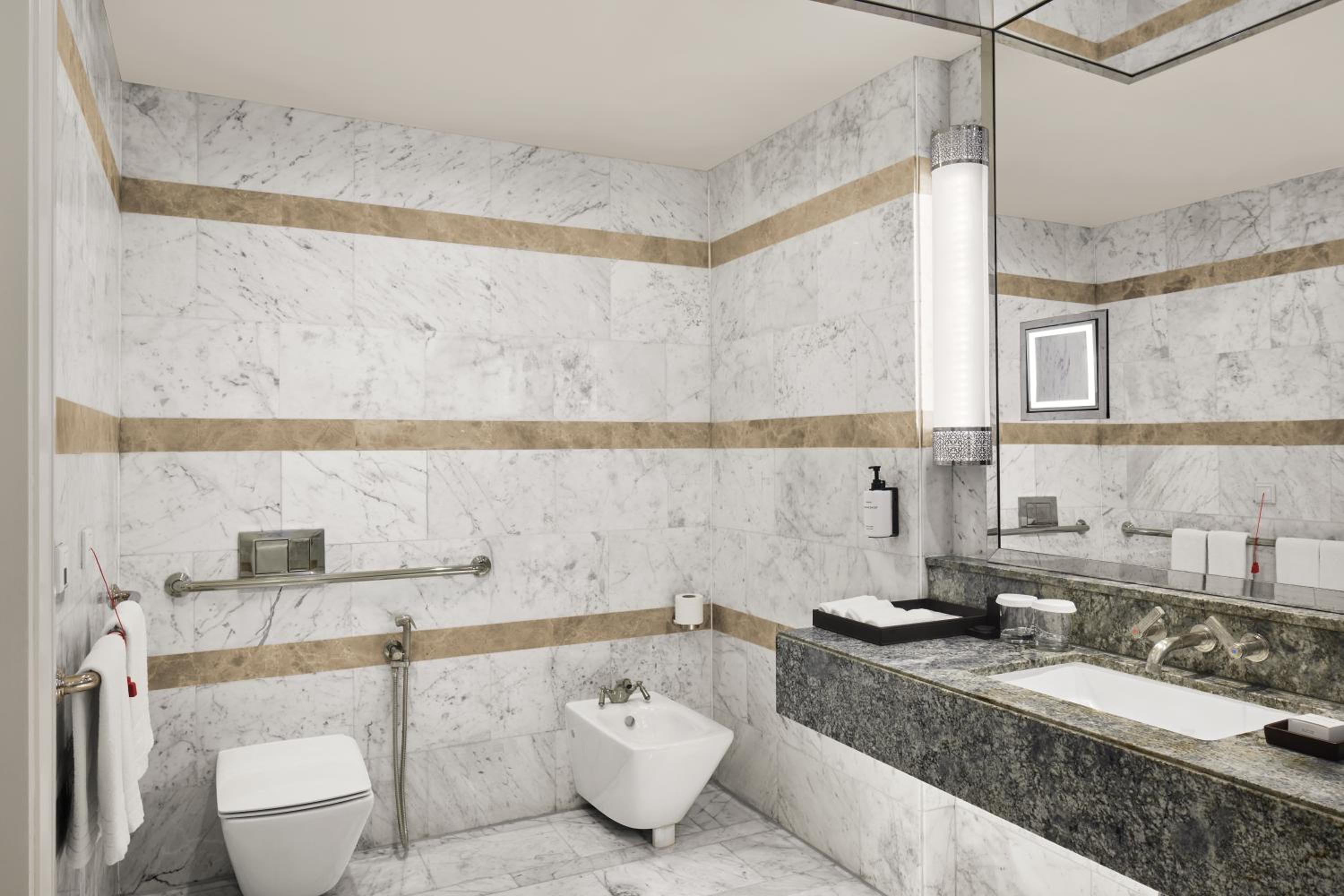 Three-Bedroom Family Suite thumbnail 6
