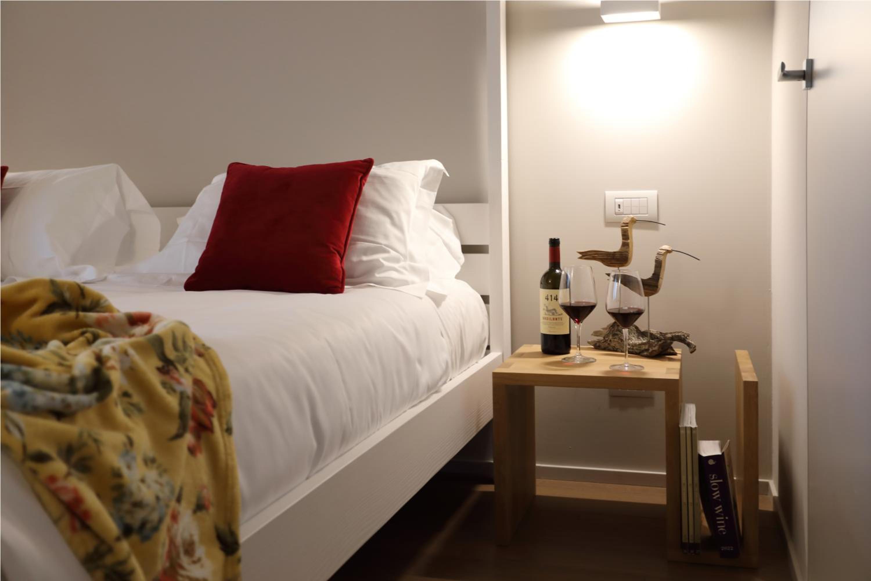 Suite - Photo 2