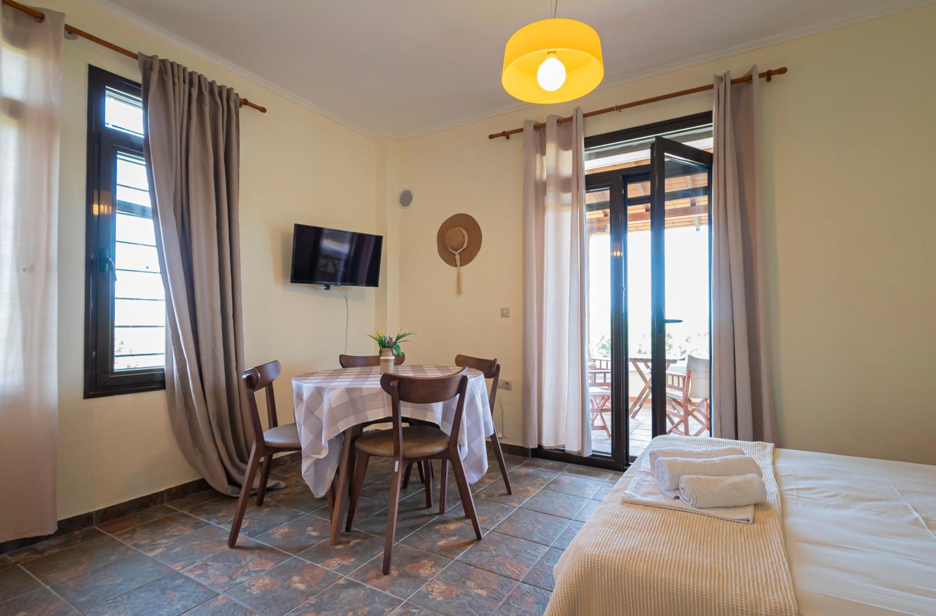 One-Bedroom Apartment With Terrace photo 2