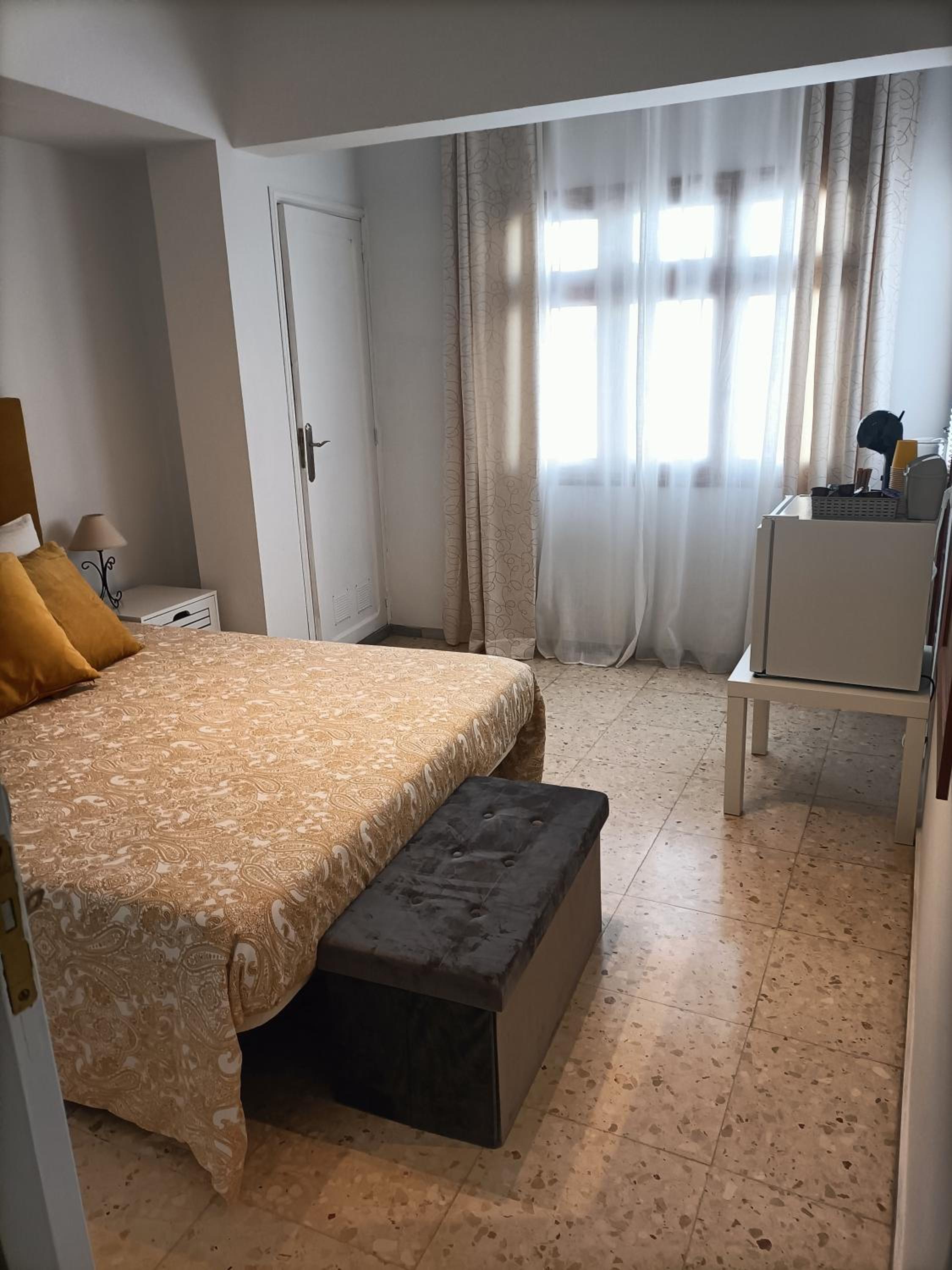 Double Room with Private Bathroom photo 2