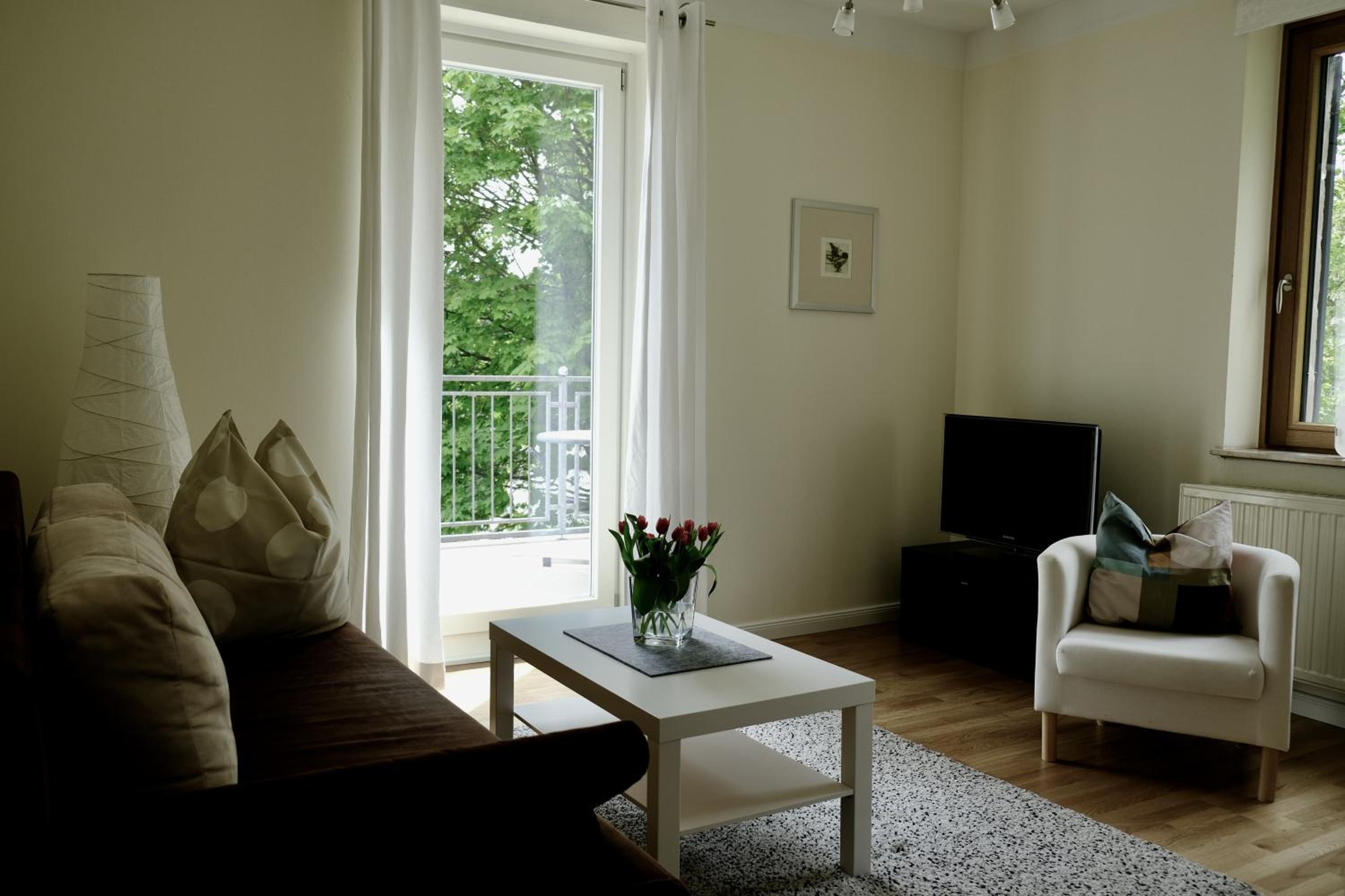 Superior One-Bedroom Apartment with Balcony