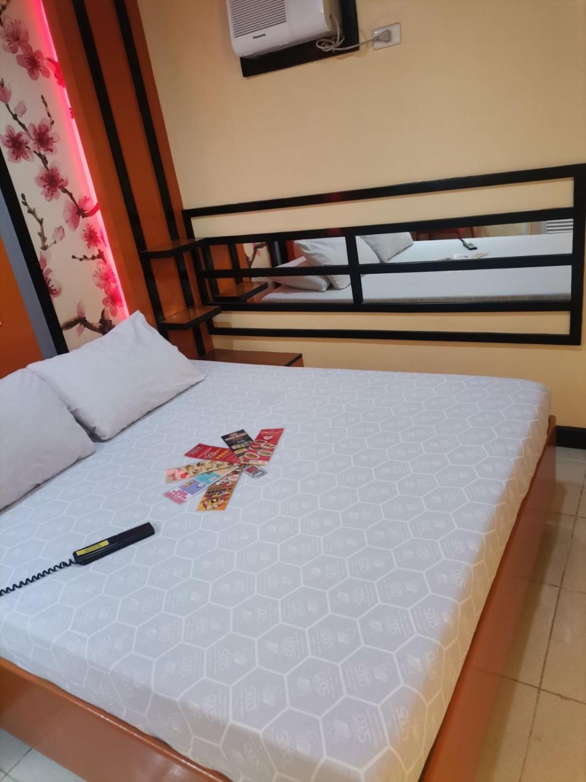 Executive Room - Photo 5