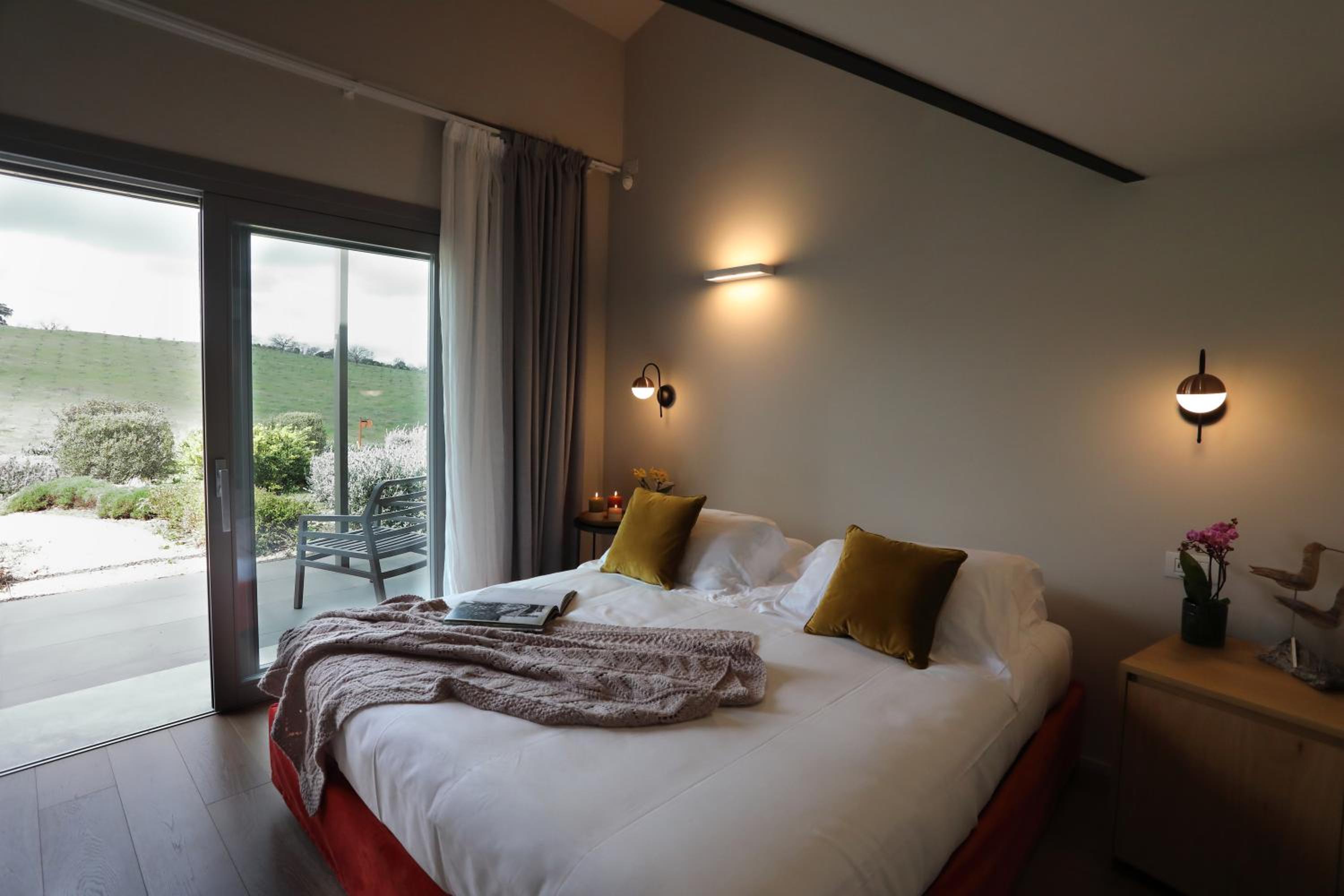 Deluxe Double Room - Photo 6