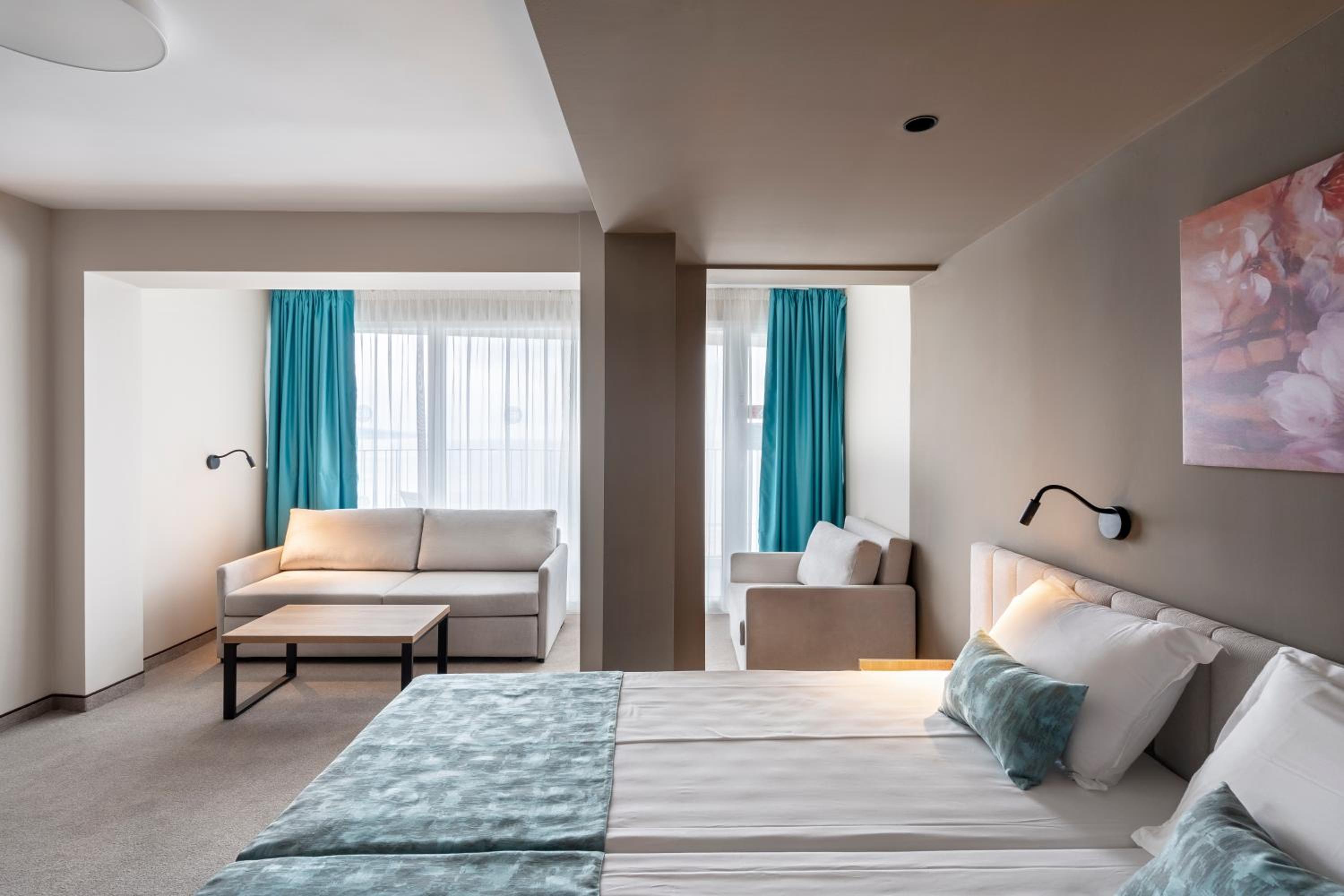 Superior Double Room with Balcony and Sea View - All Inclusive