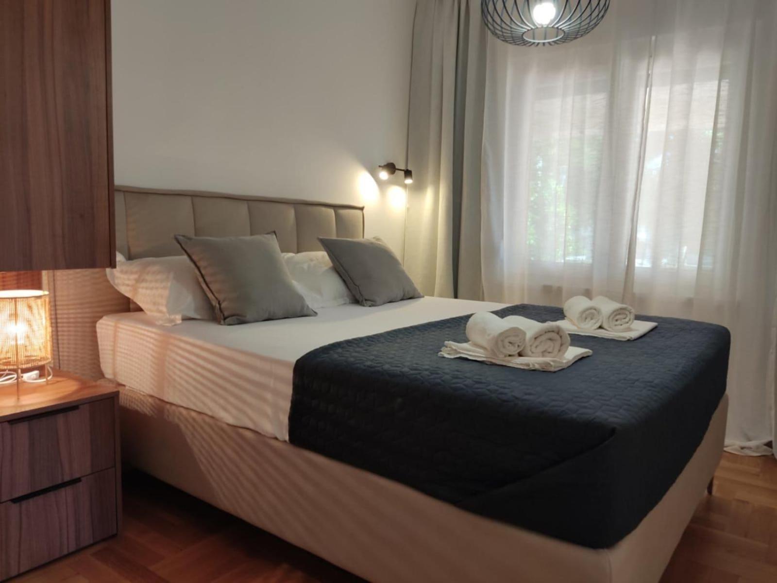 One-Bedroom Apartment with Terrace photo 1