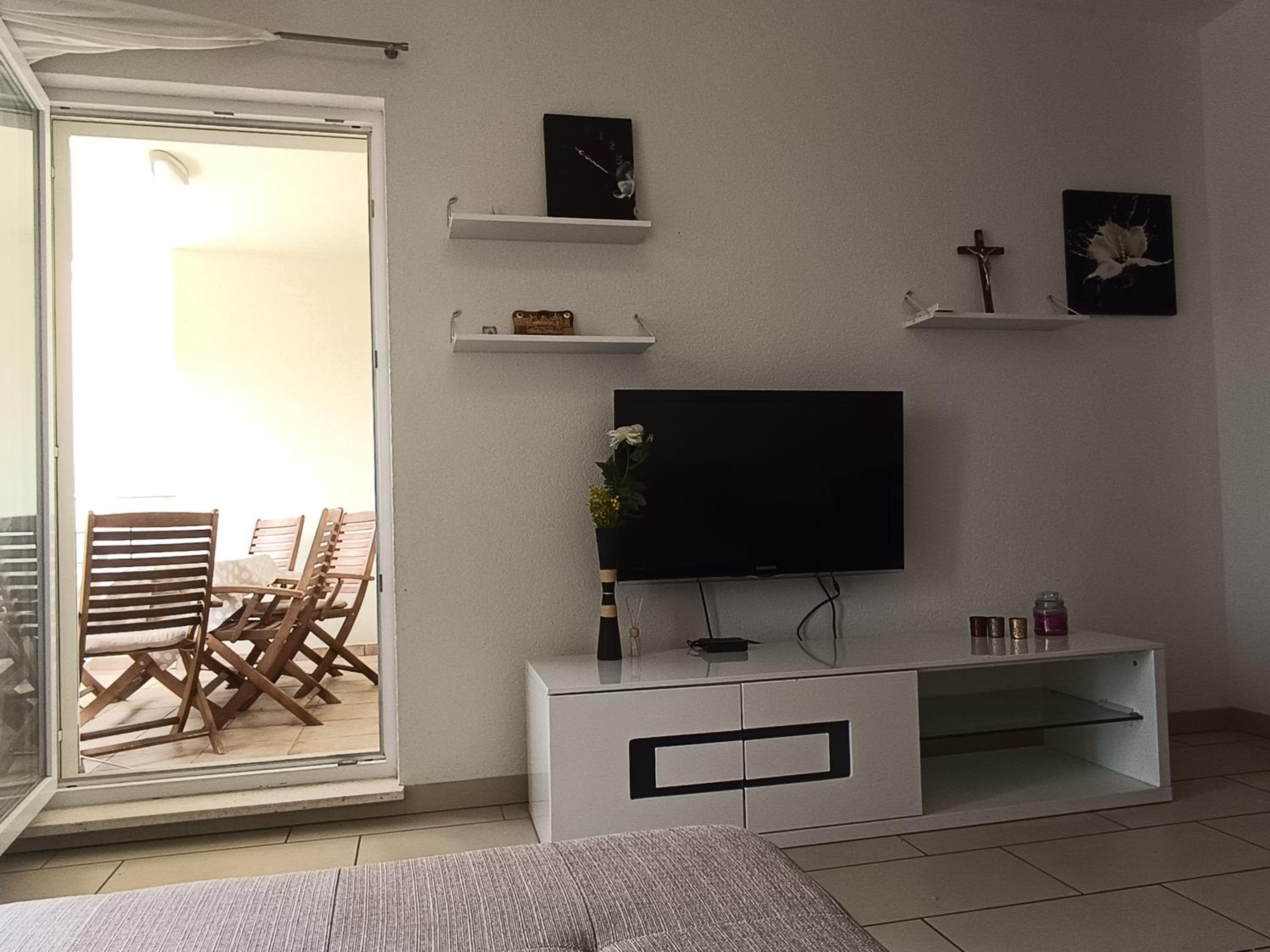 Two-Bedroom Apartment photo 2