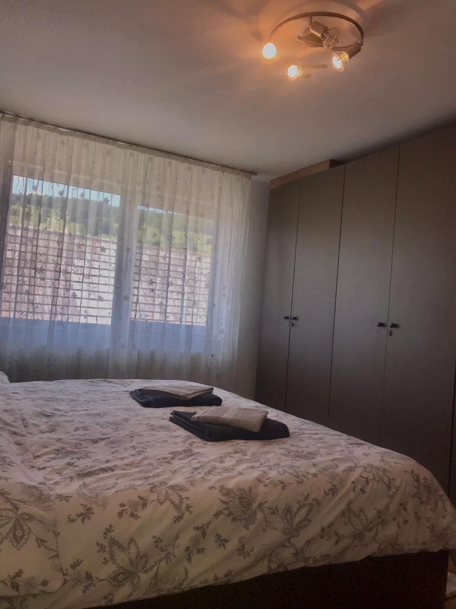 Deluxe Queen Room - Photo 6