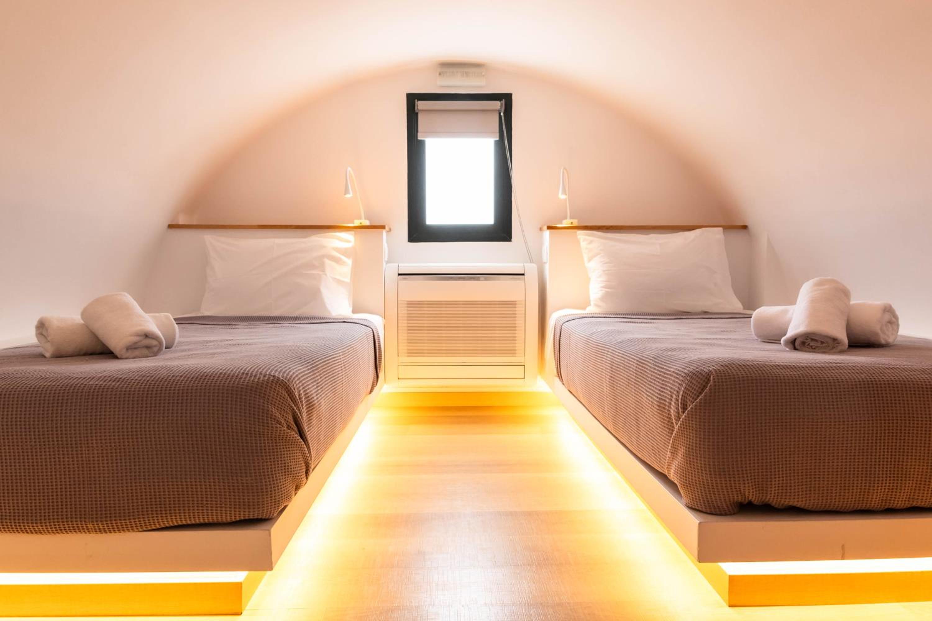 One-Bedroom Family Apartment - Split Level - Photo 6