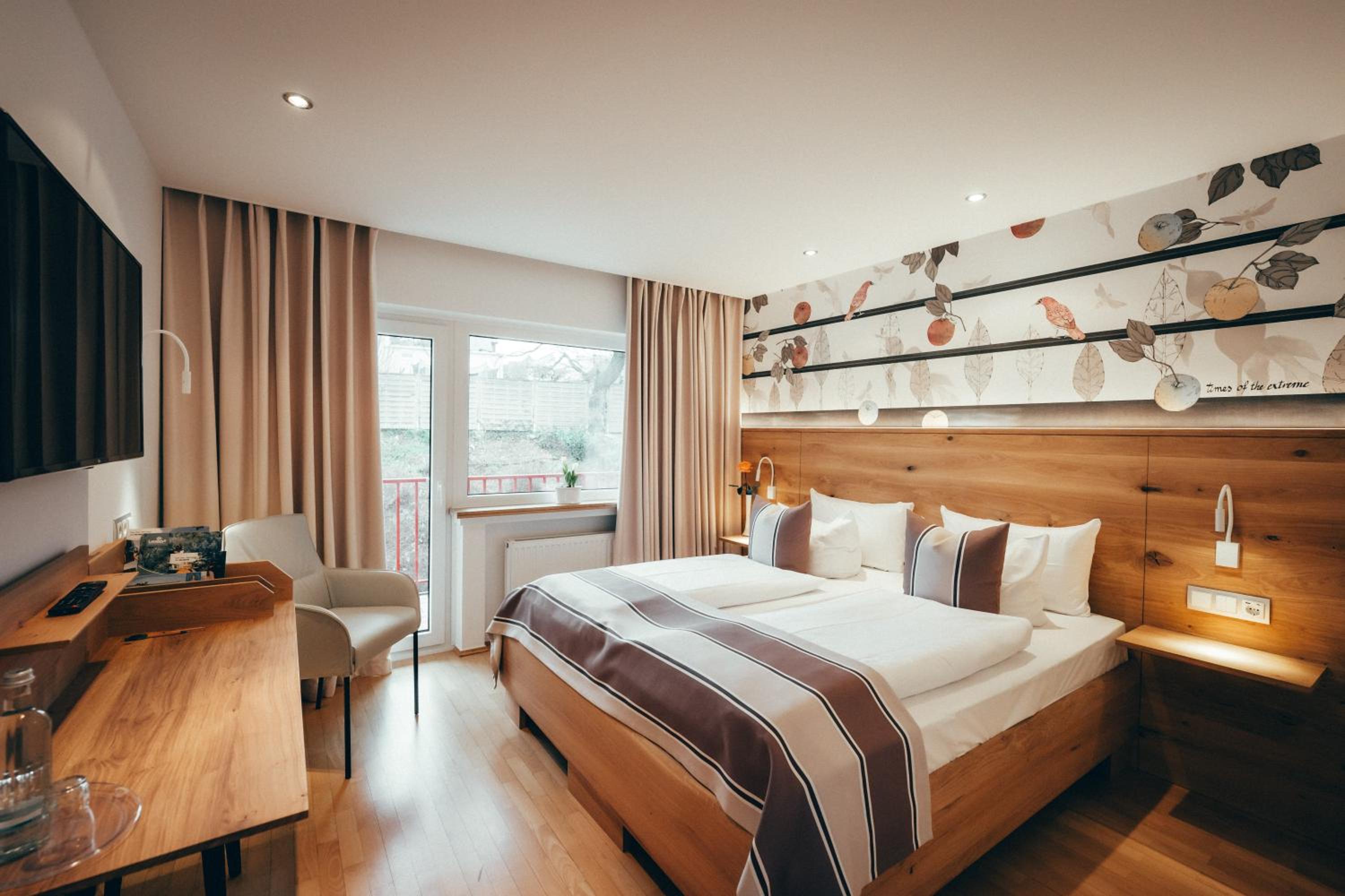 Double Room - Photo 5