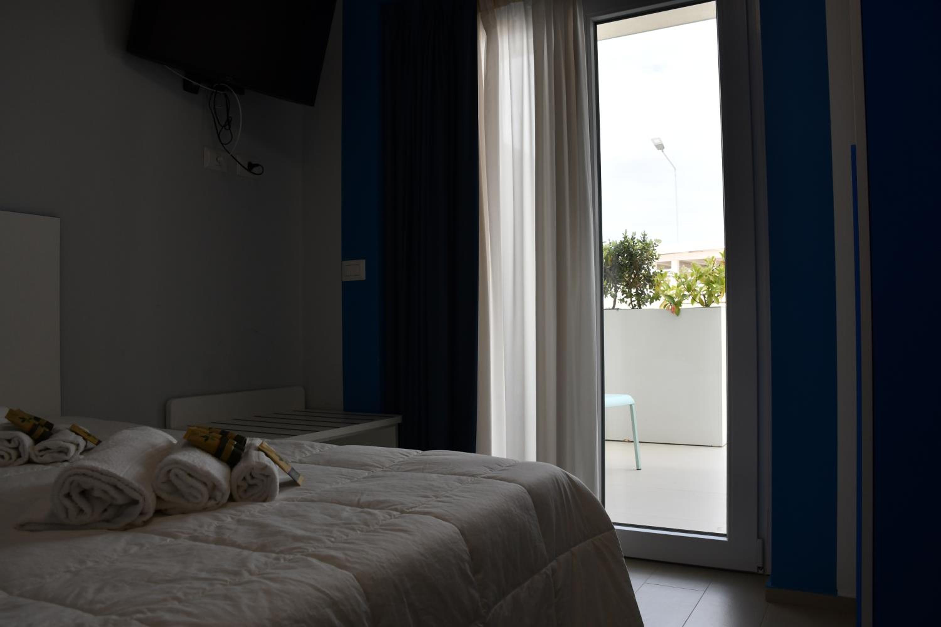 Double Room with Garden View - Photo 24