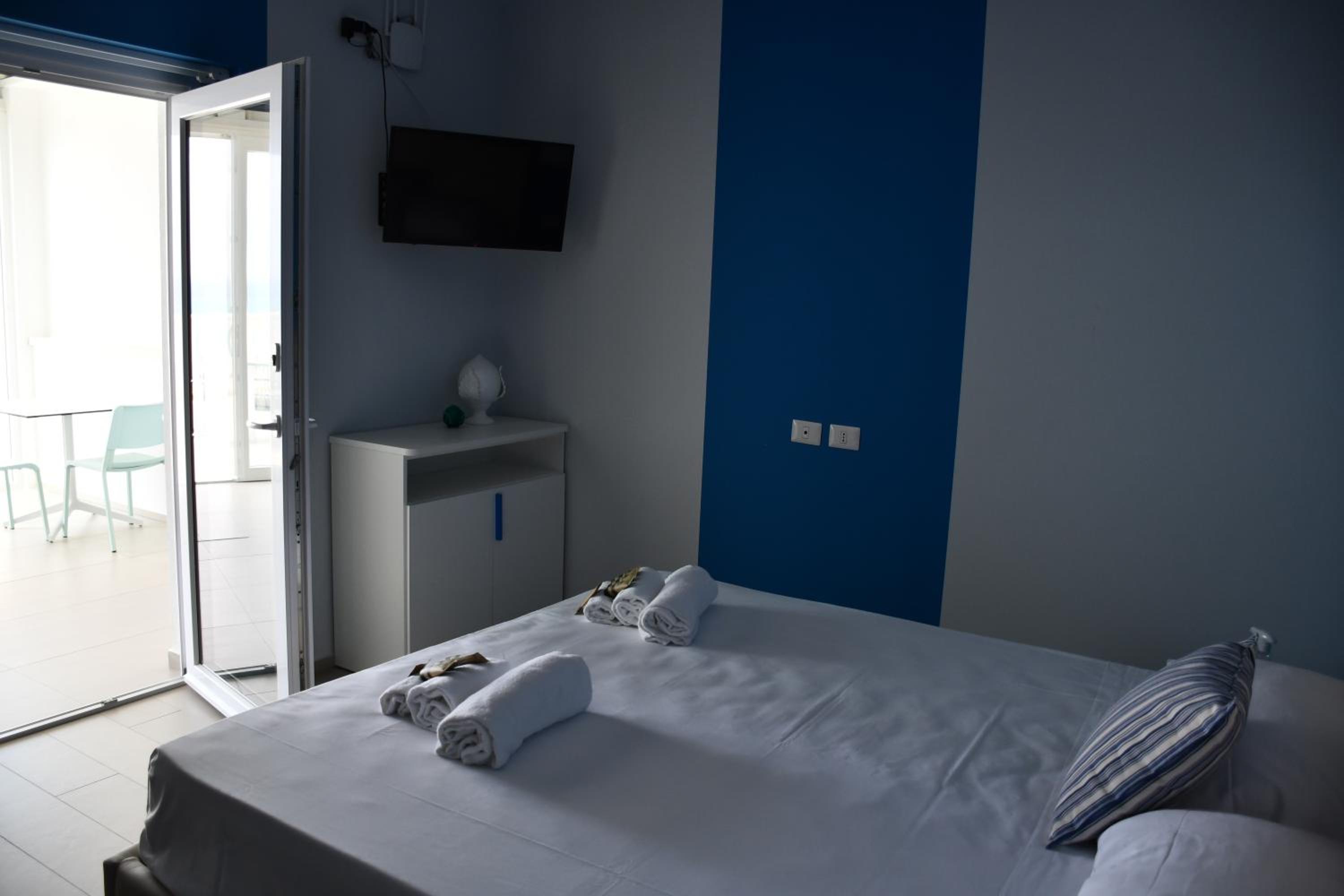 King Suite with Sea View - Photo 1