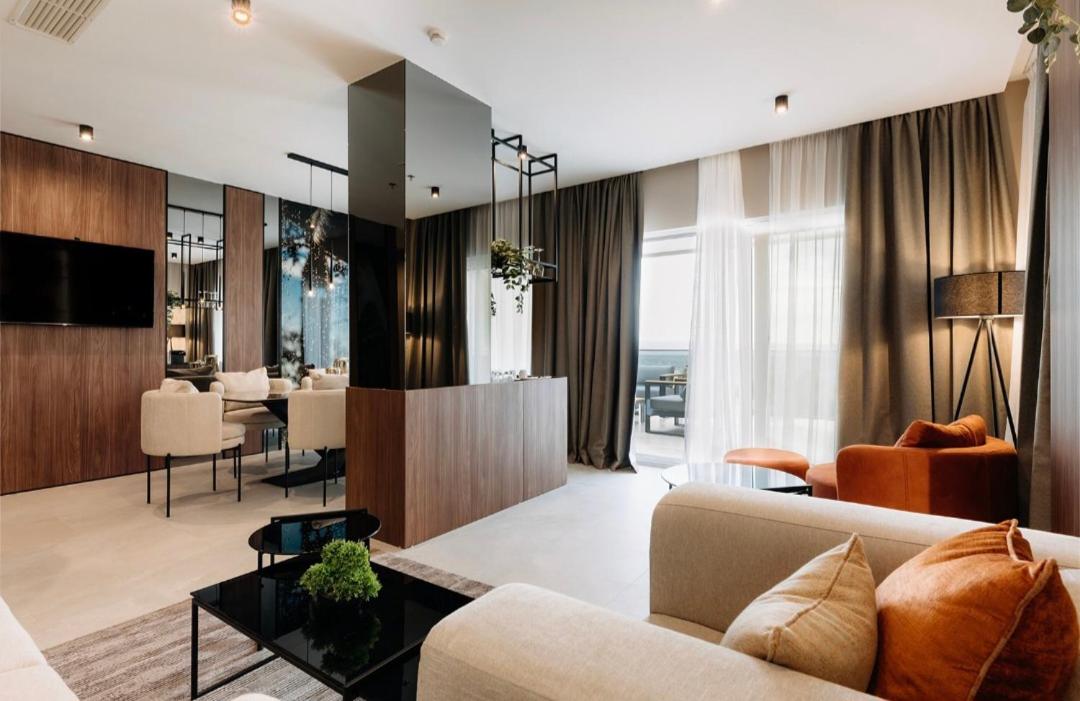 Penthouse with Terrace and Sea View