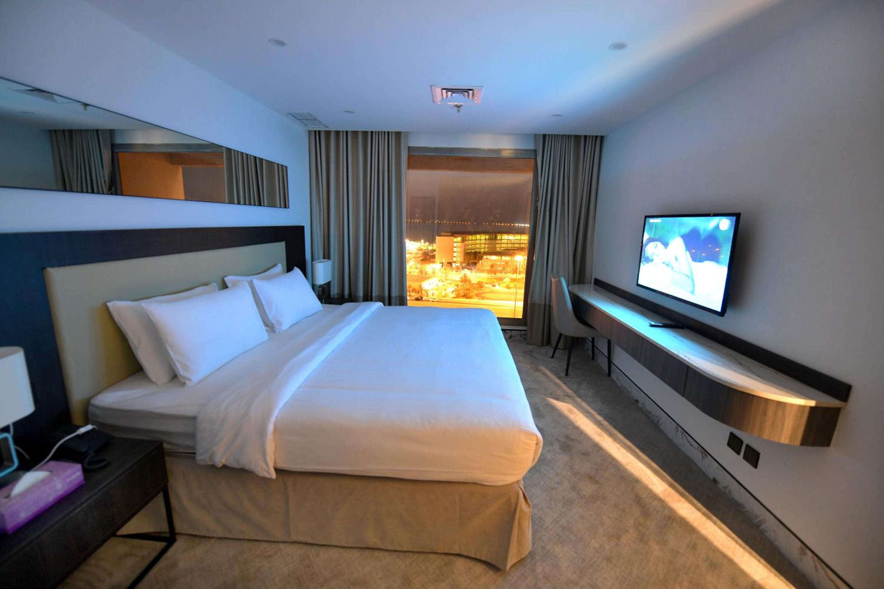 Superior King Room