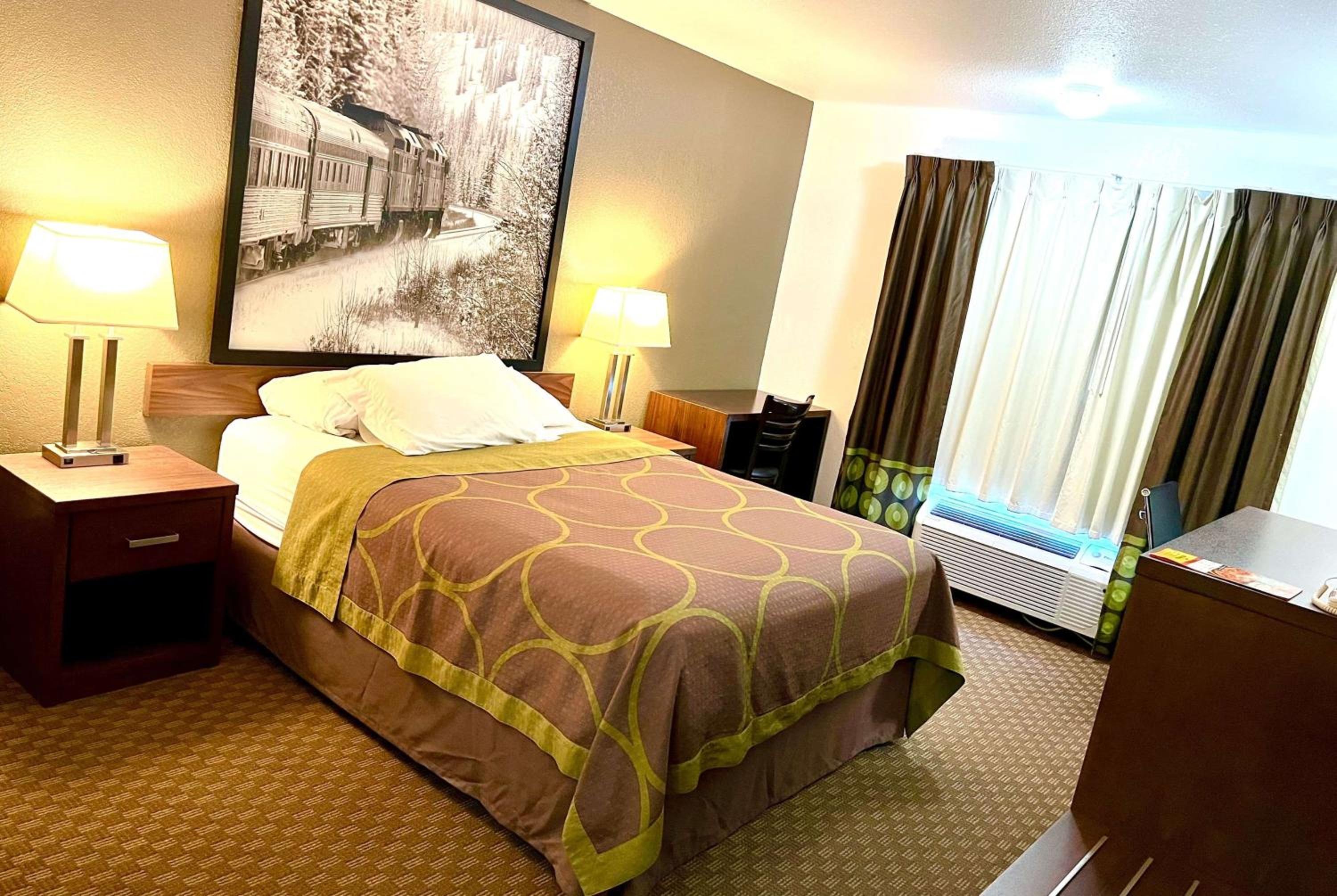 Queen Room - Disability Access - Non-Smoking - Photo 1