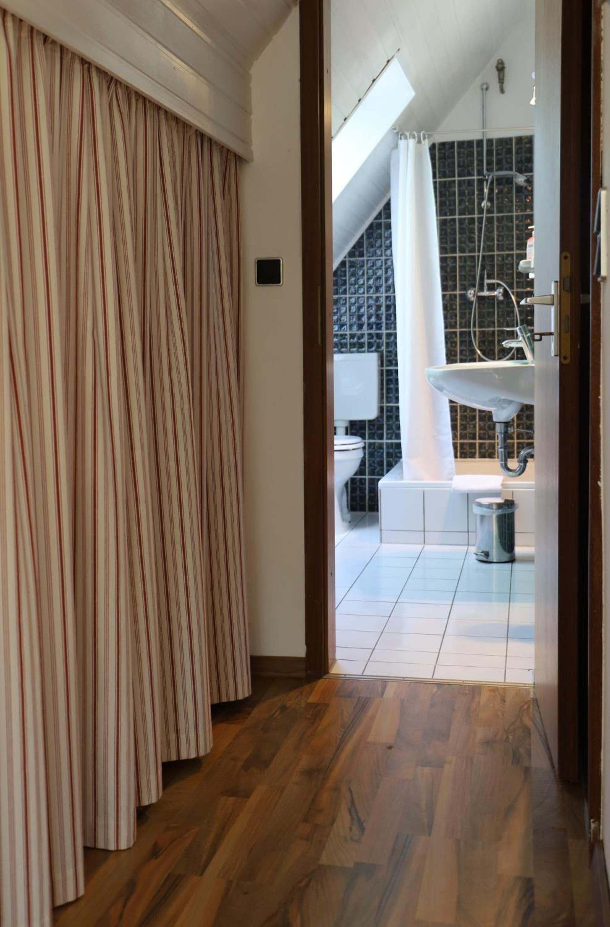 Studio Apartment photo 3