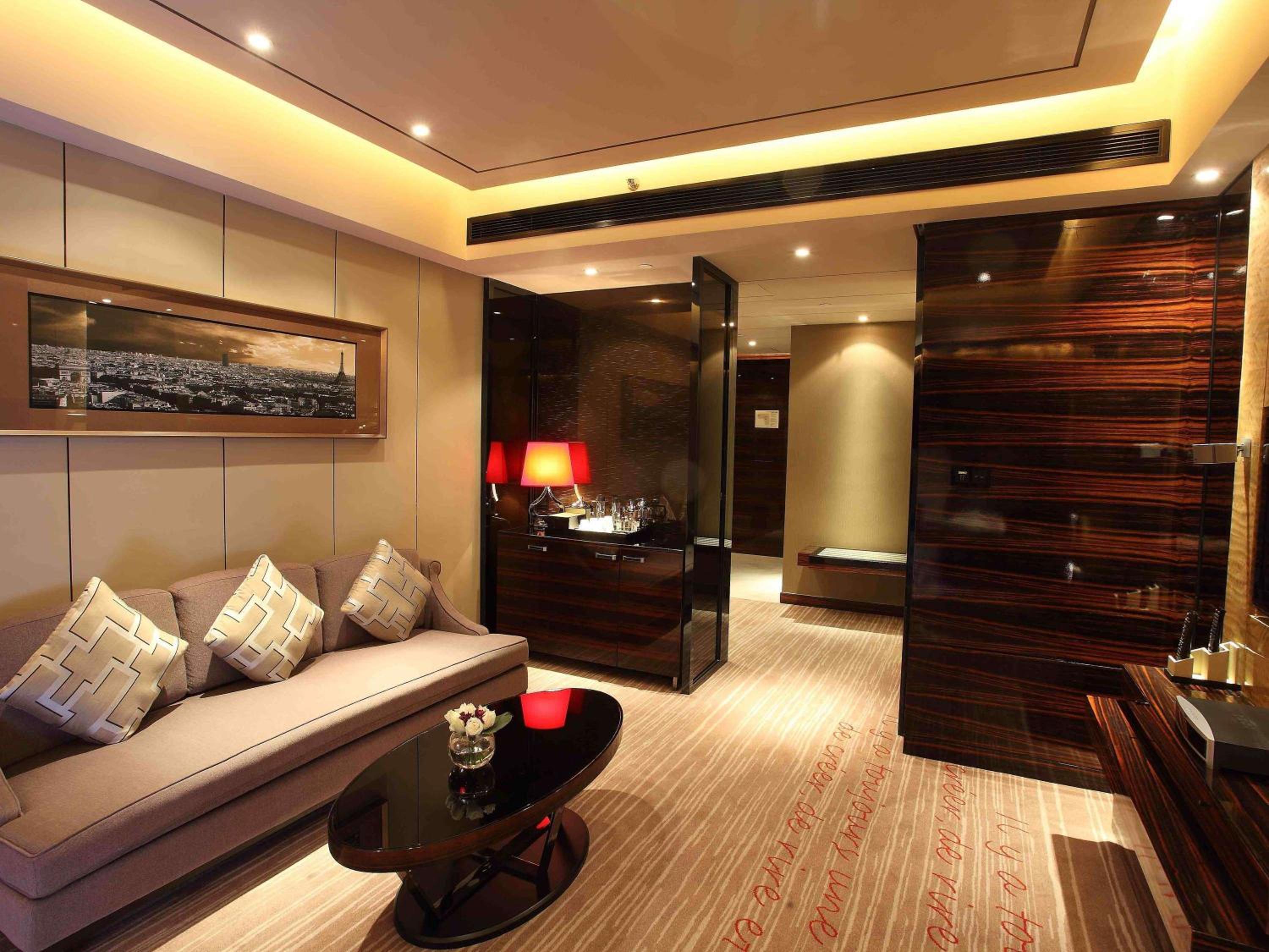 Junior King Suite - Photo 5