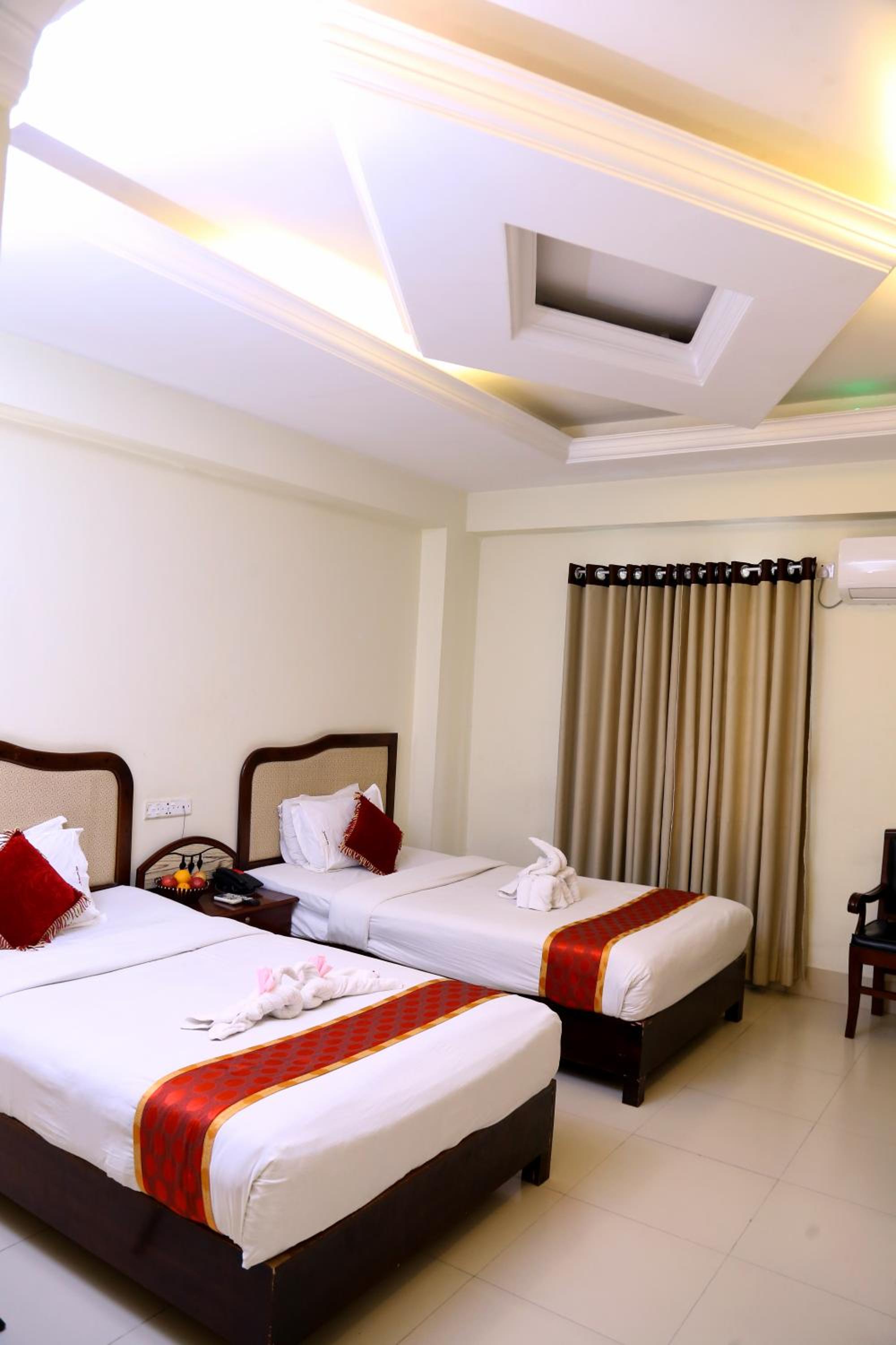 Deluxe Twin Room photo 2