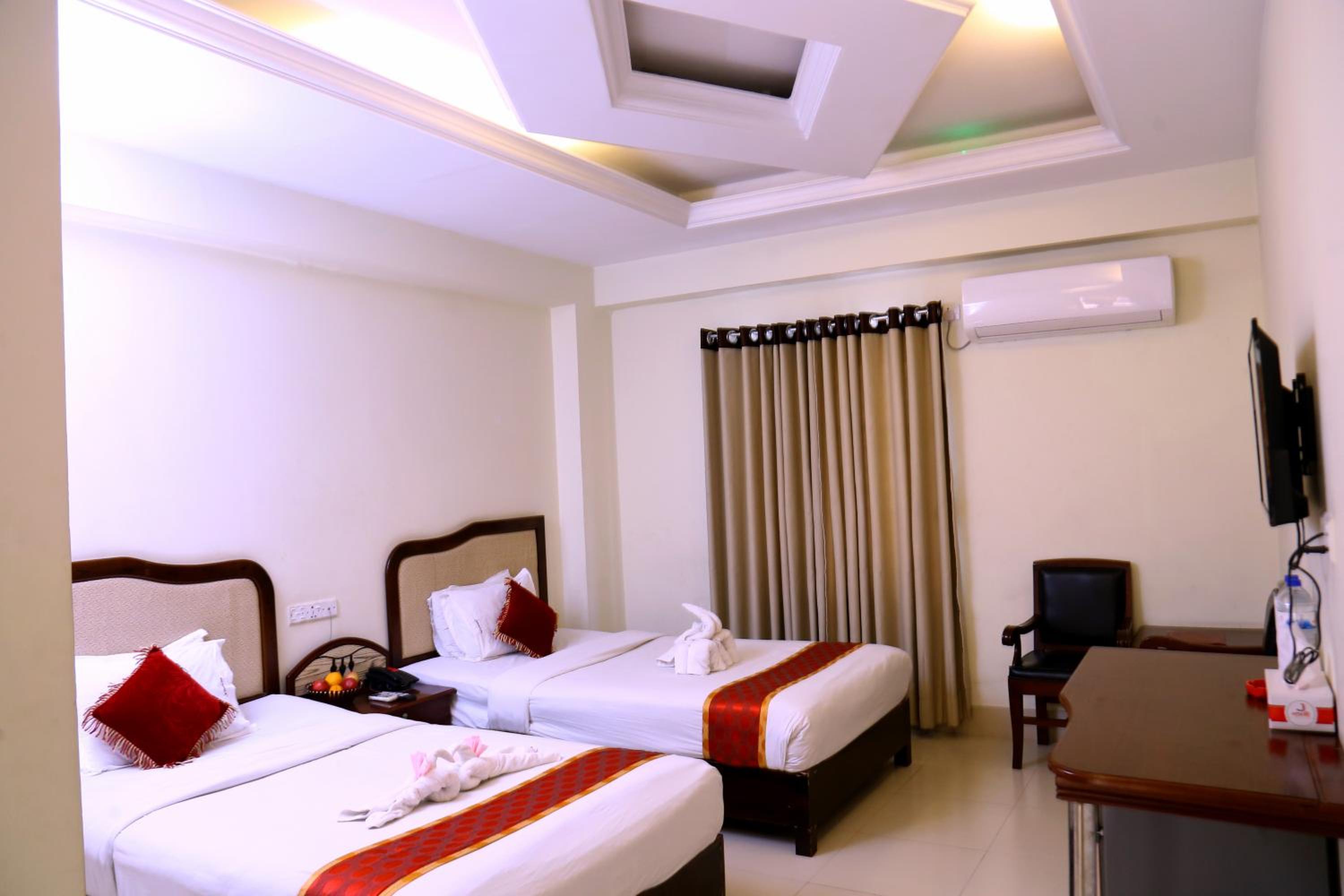 Deluxe Twin Room photo 3