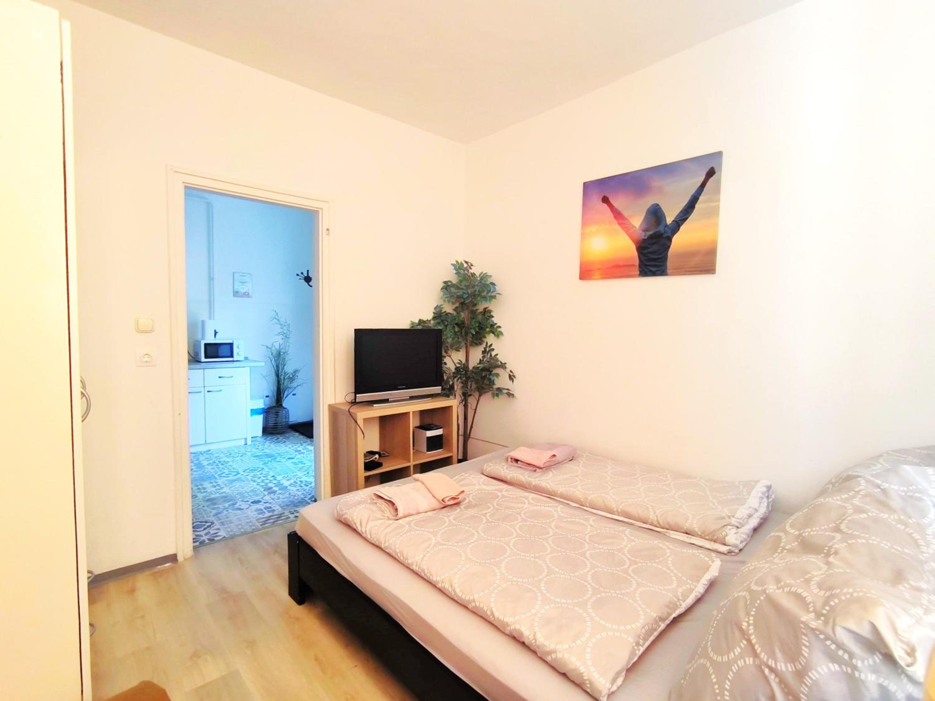 Studio Apartment - Photo 19