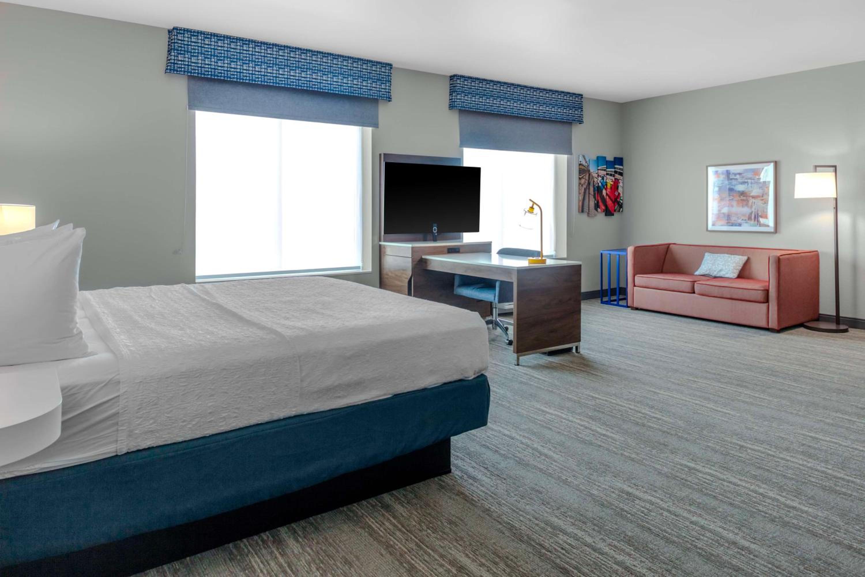 King Studio Suite - Photo 10