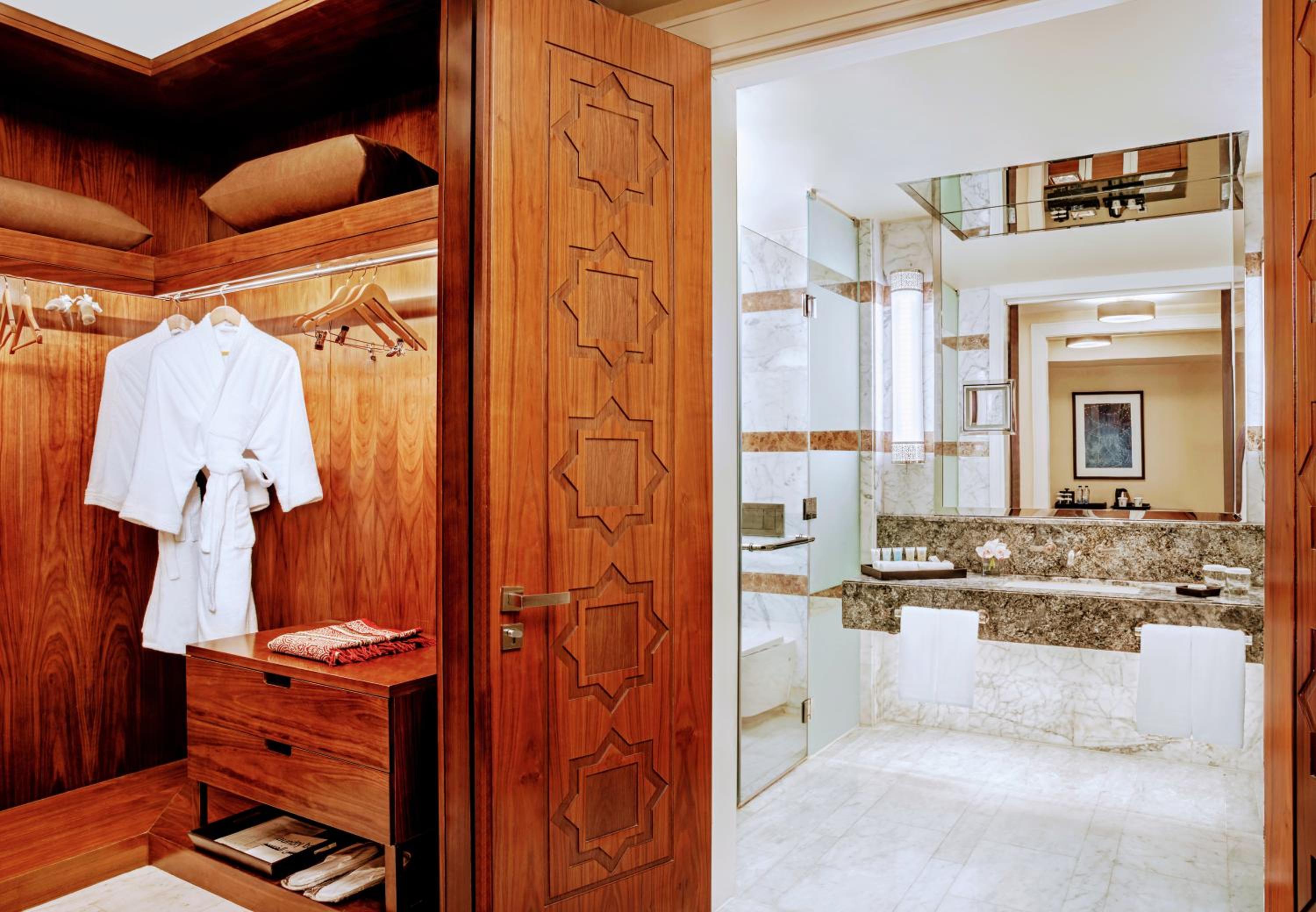 Superior Queen Room with Two Queen Beds