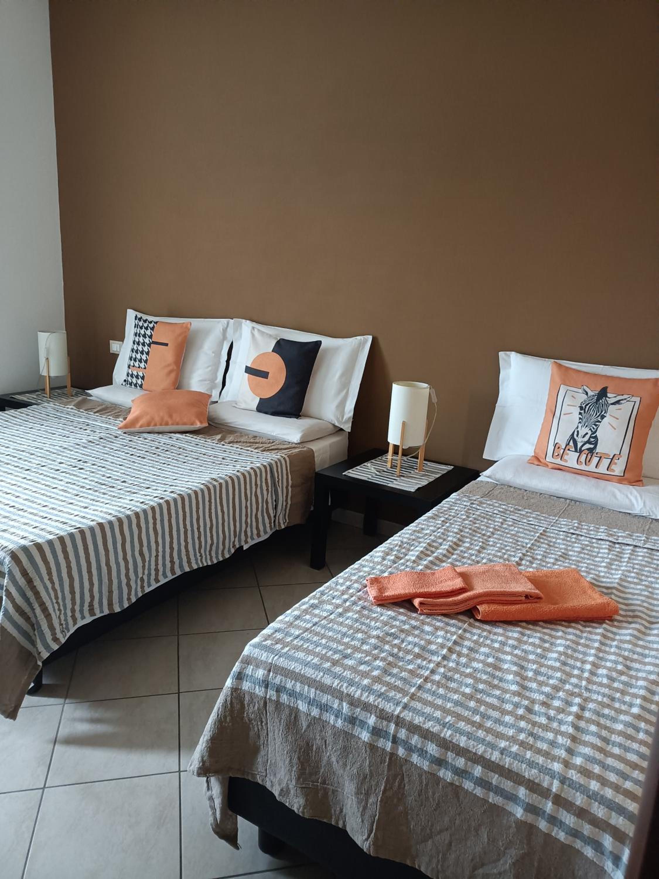Triple Room with Balcony - Photo 12