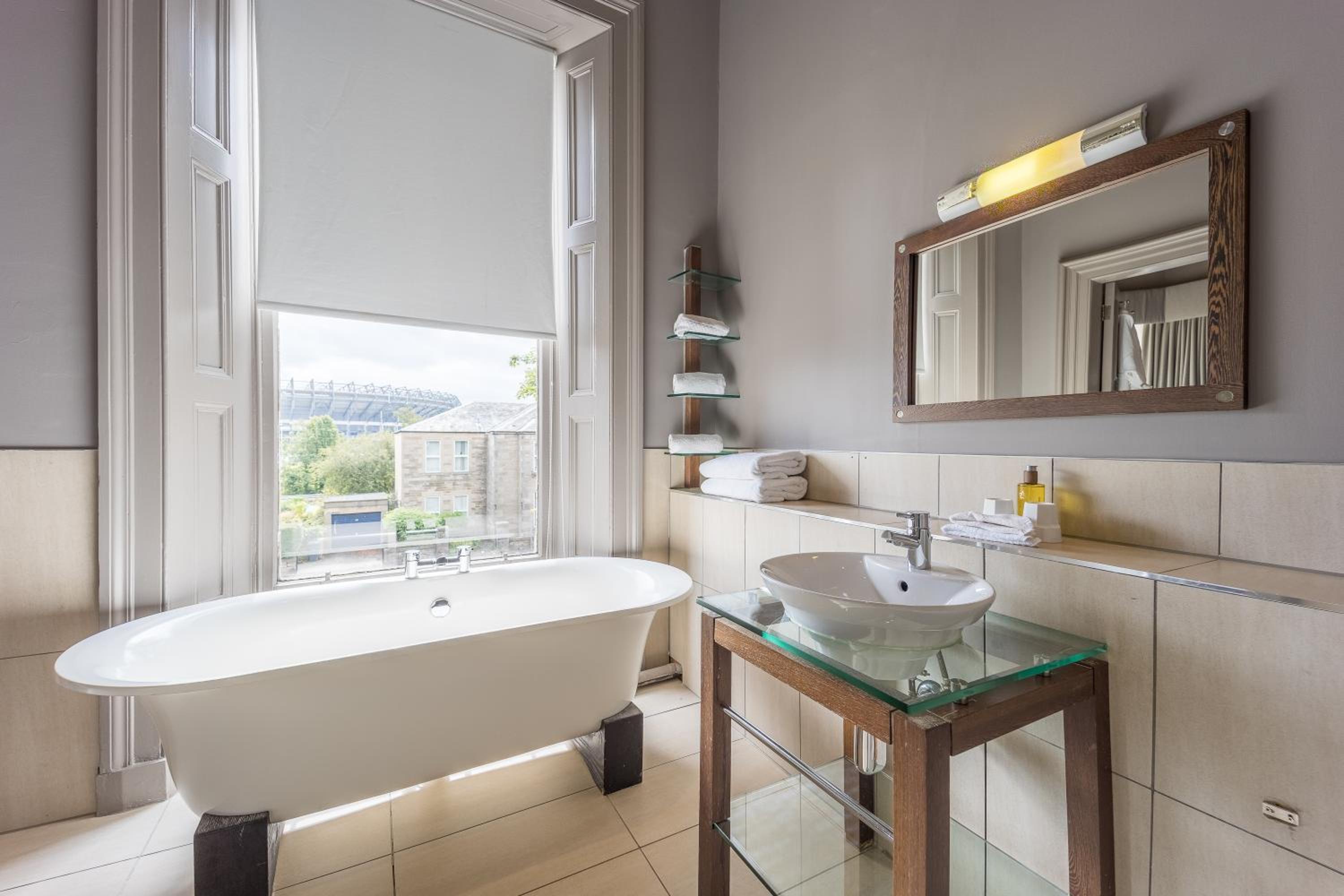Luxe Double or Twin Room - Photo 7
