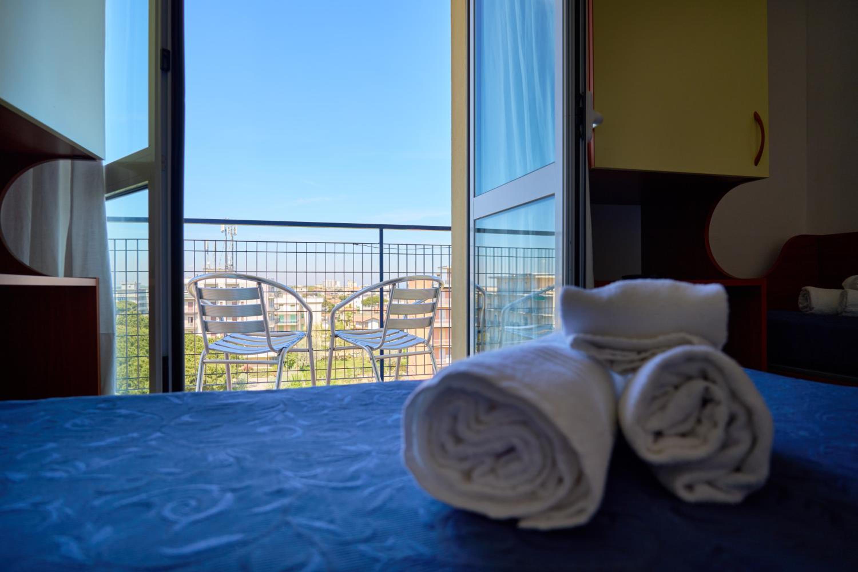 Triple Room With Private Bathroom photo 2