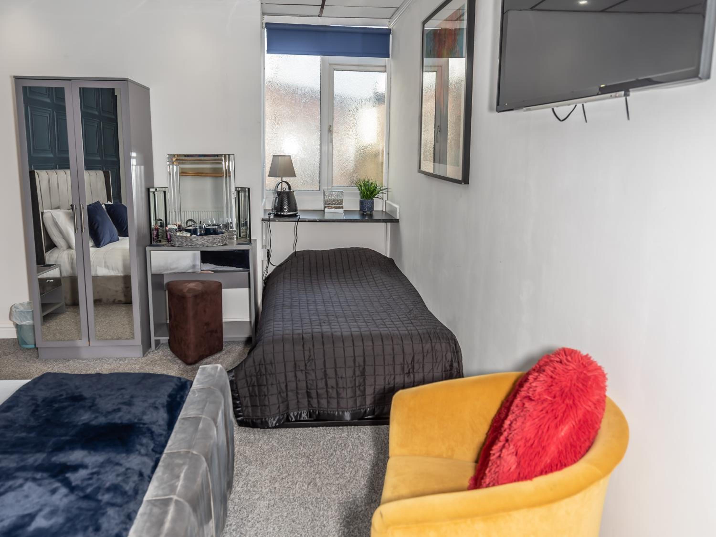 Deluxe King Room photo 3