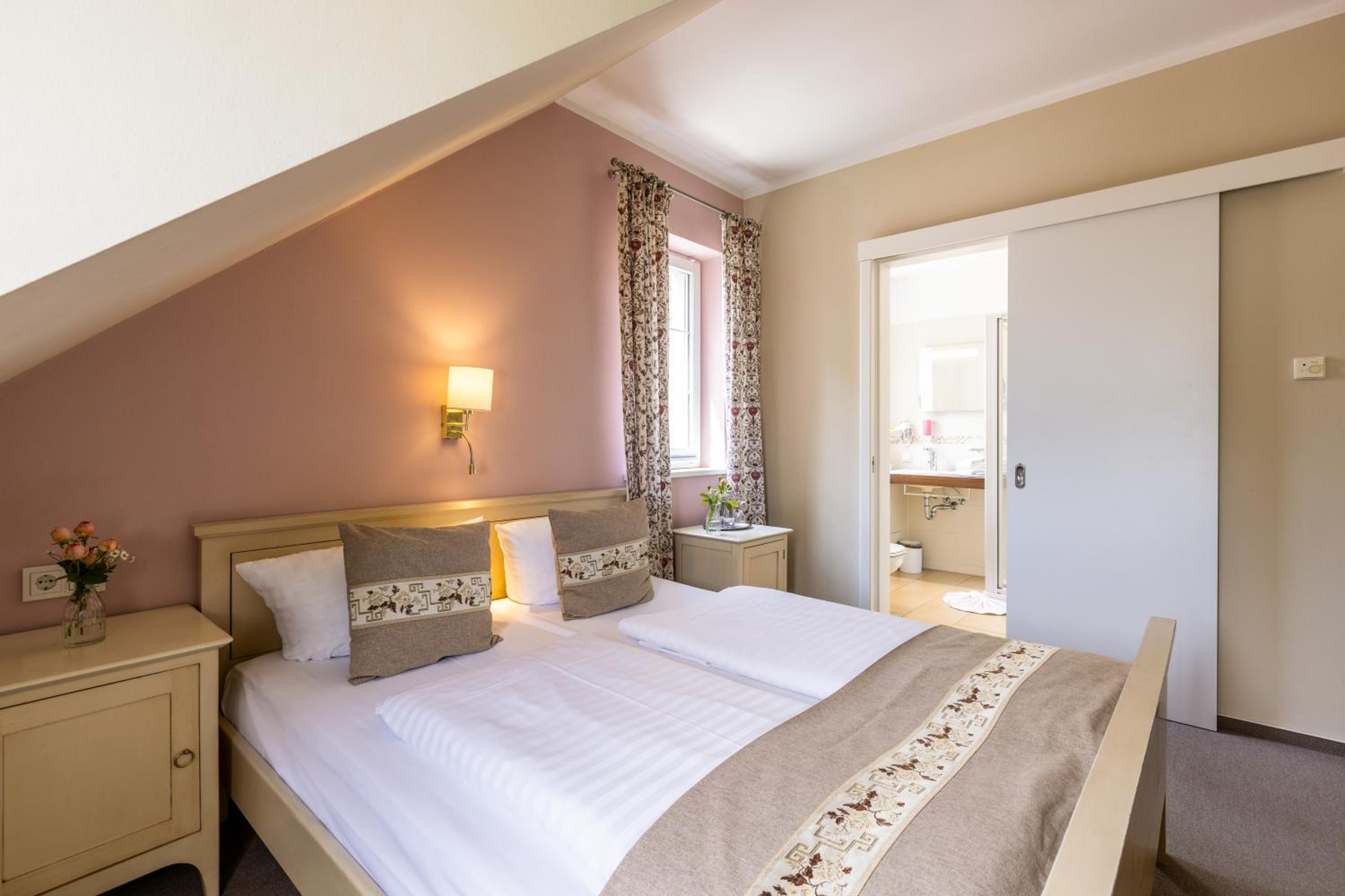 Double Room with Lake View