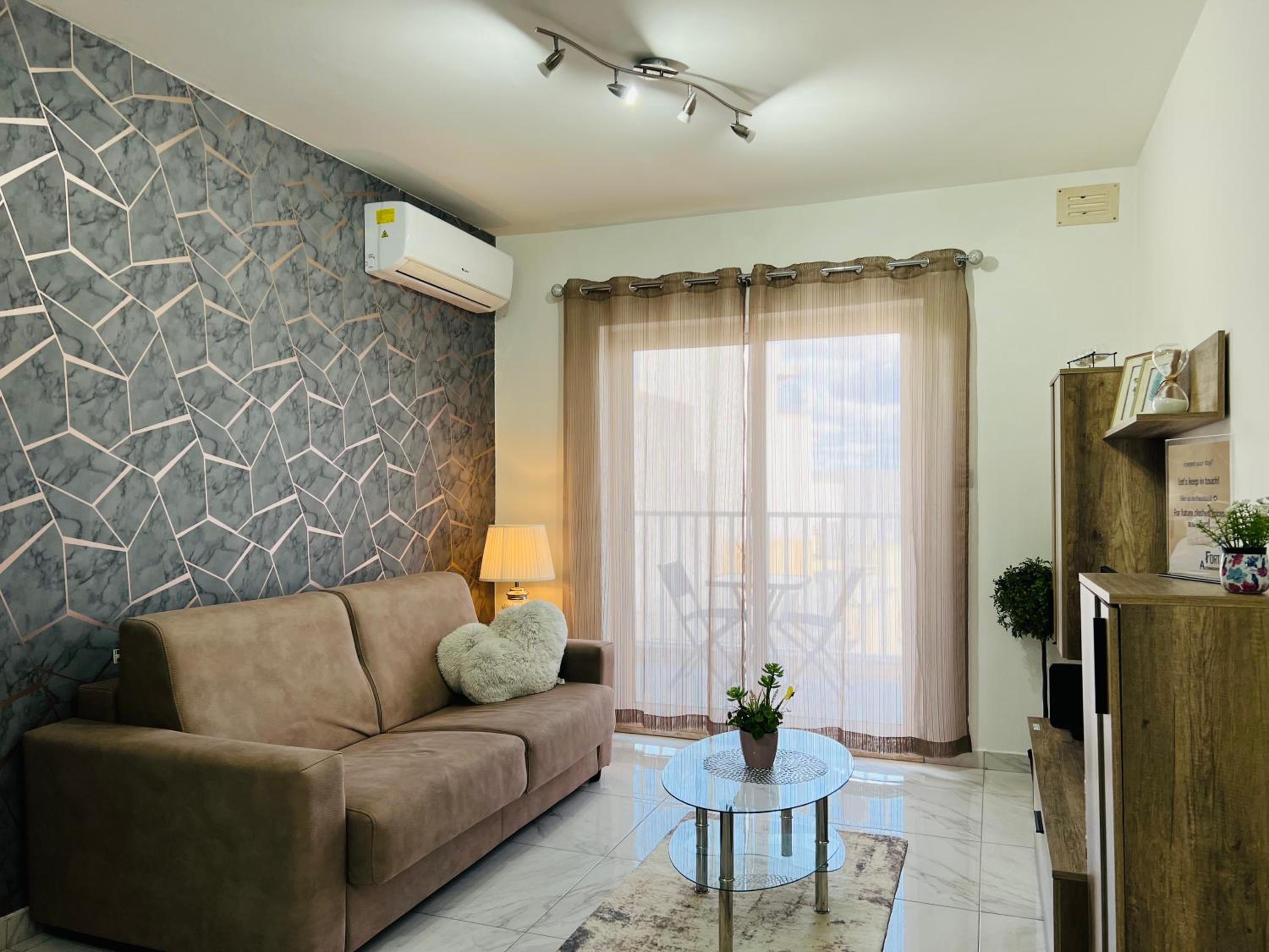 One-Bedroom Apartment