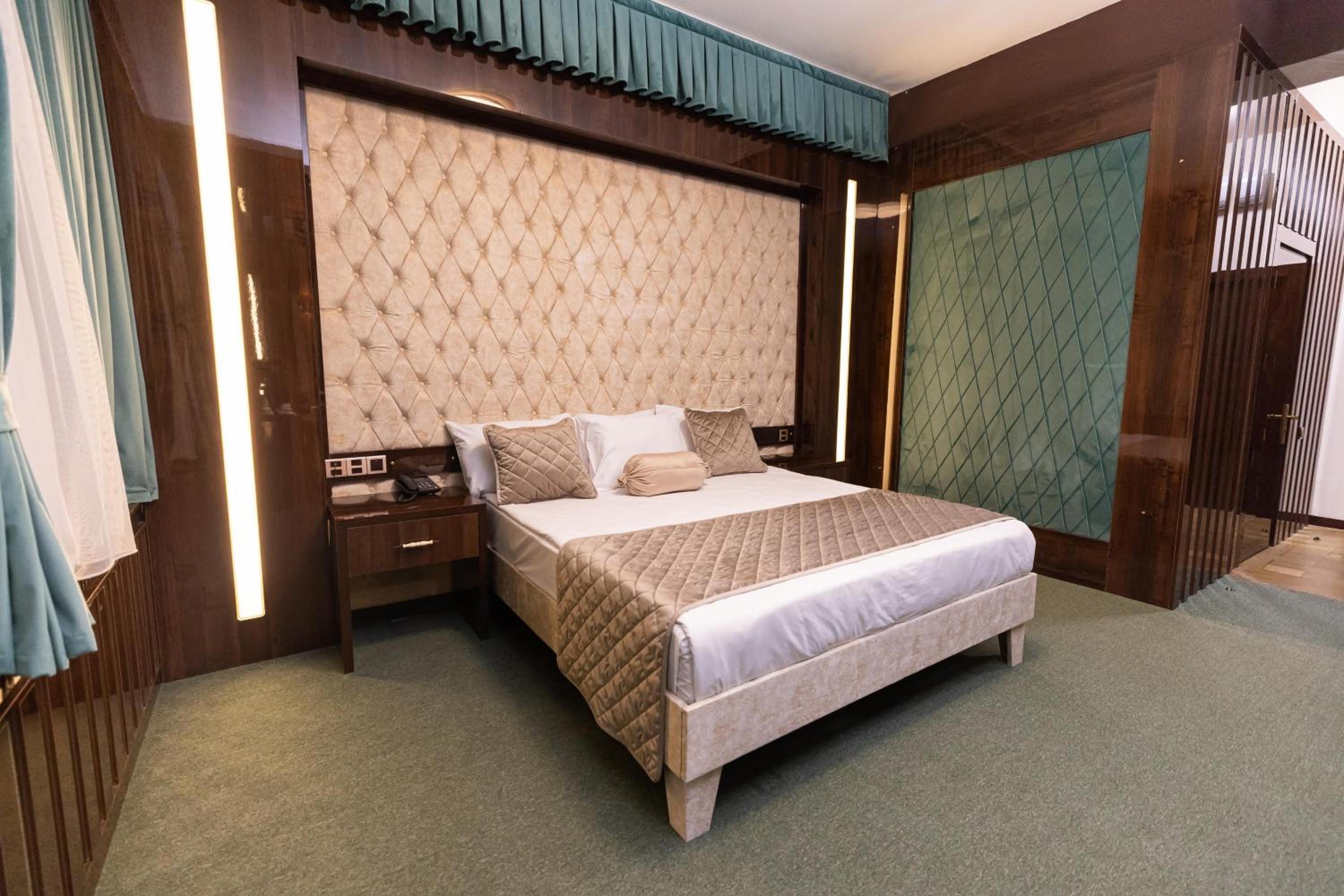 Standard Triple Room photo 2