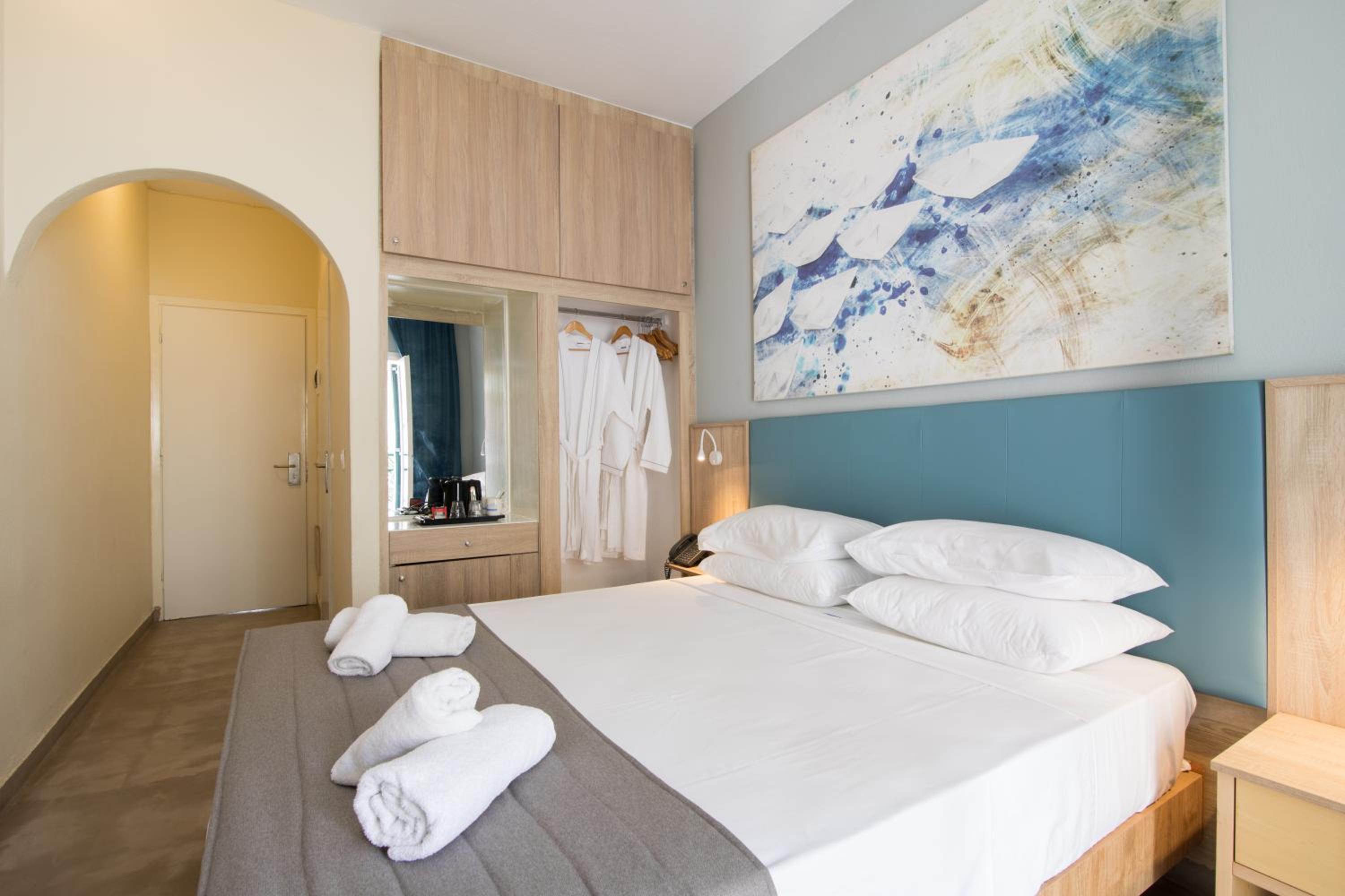 Standard Double Room photo 2