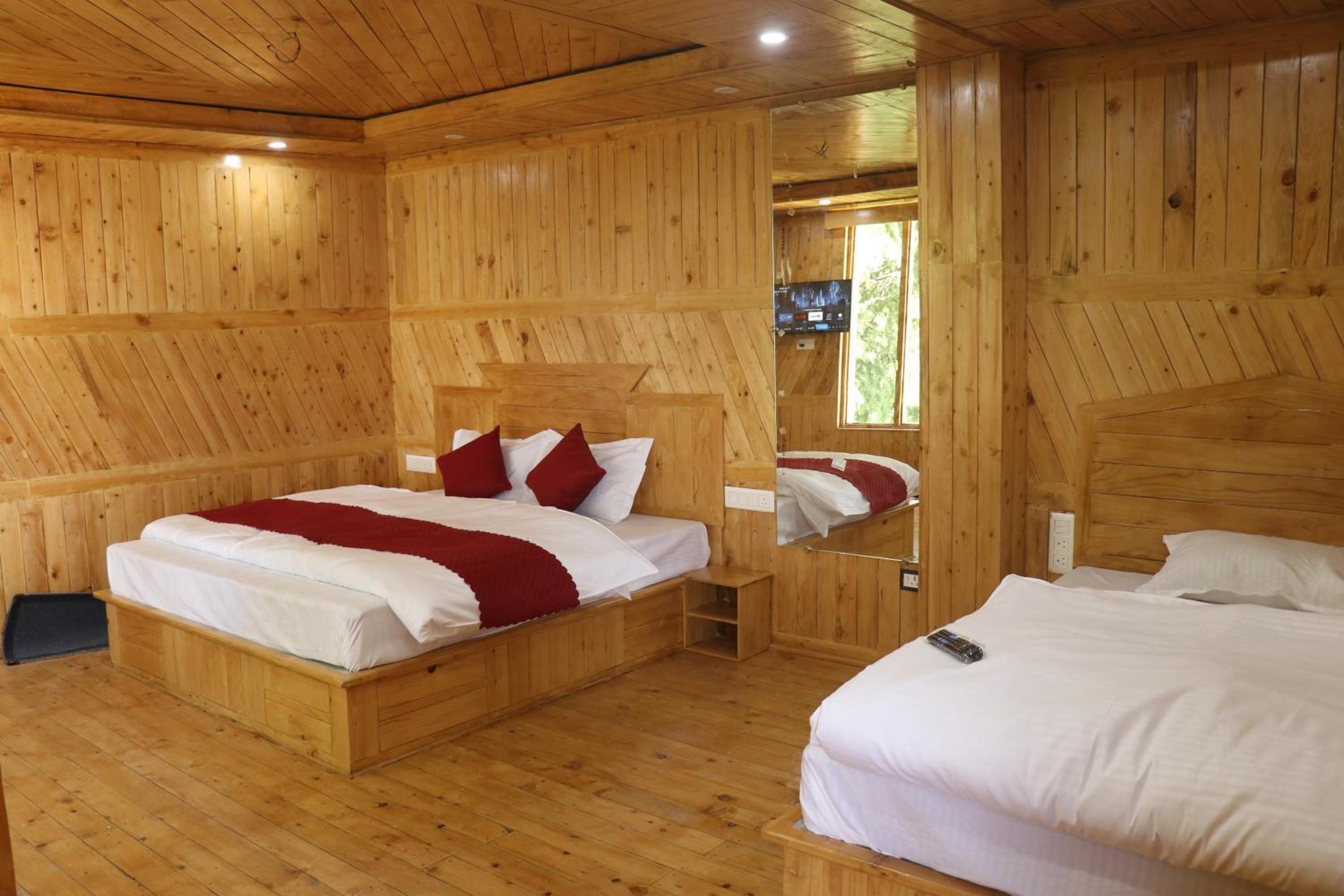 Superior Deluxe Double Or Twin Room