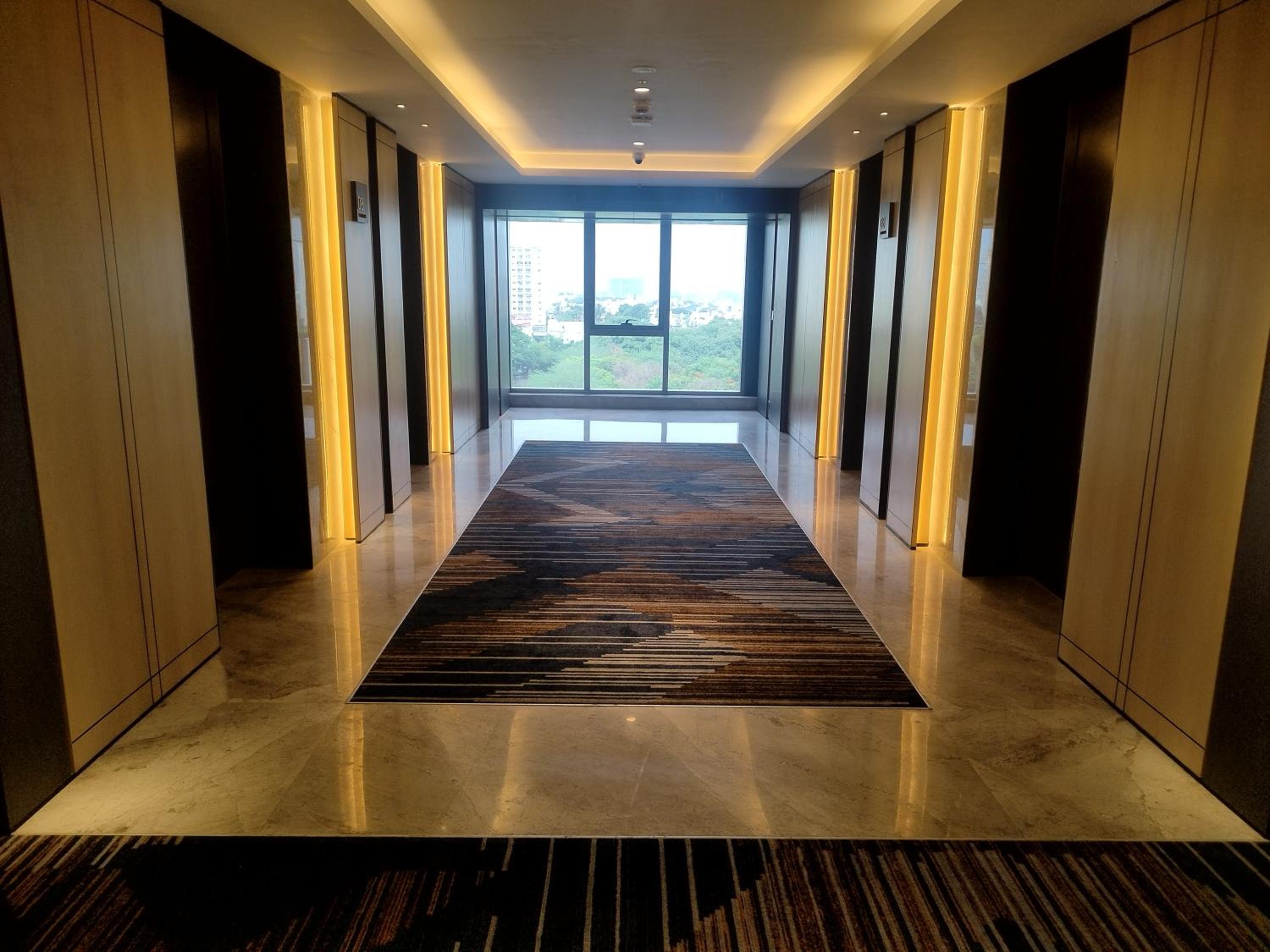 Deluxe King Room photo 3