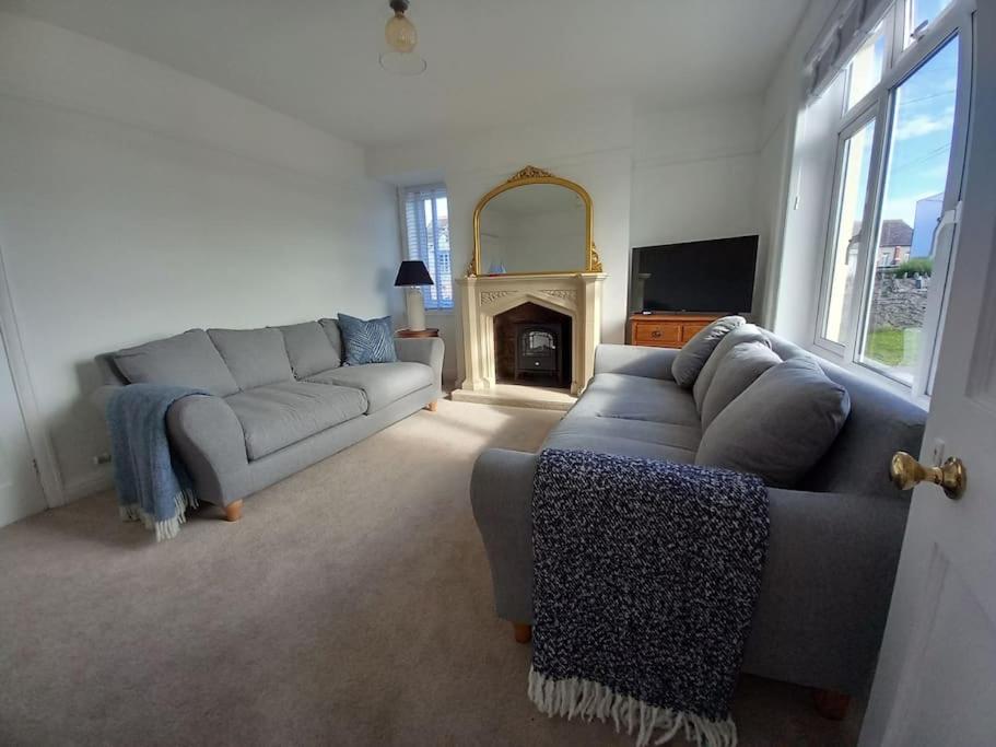 Four-Bedroom House photo 3