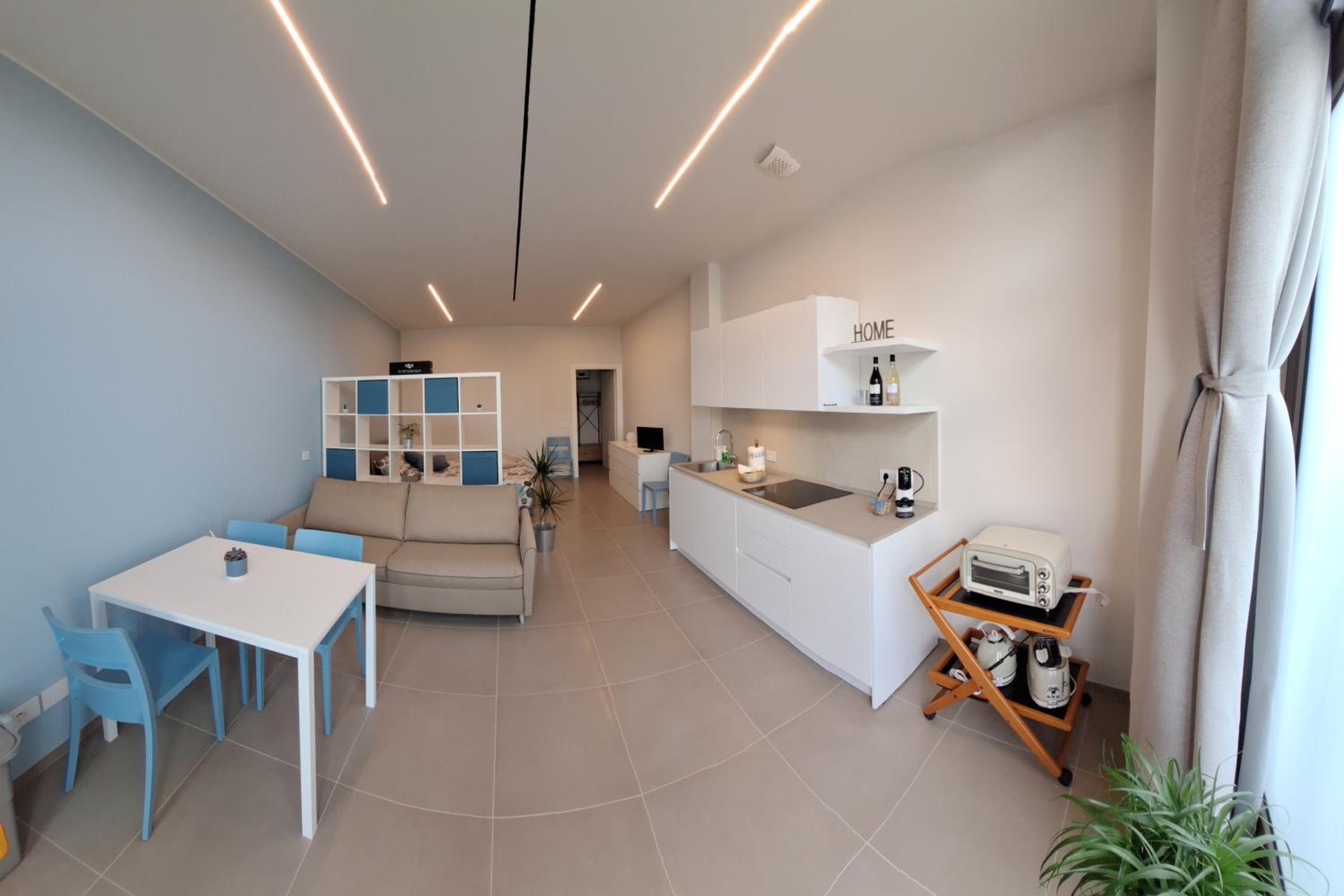 One-Bedroom Apartment photo 2