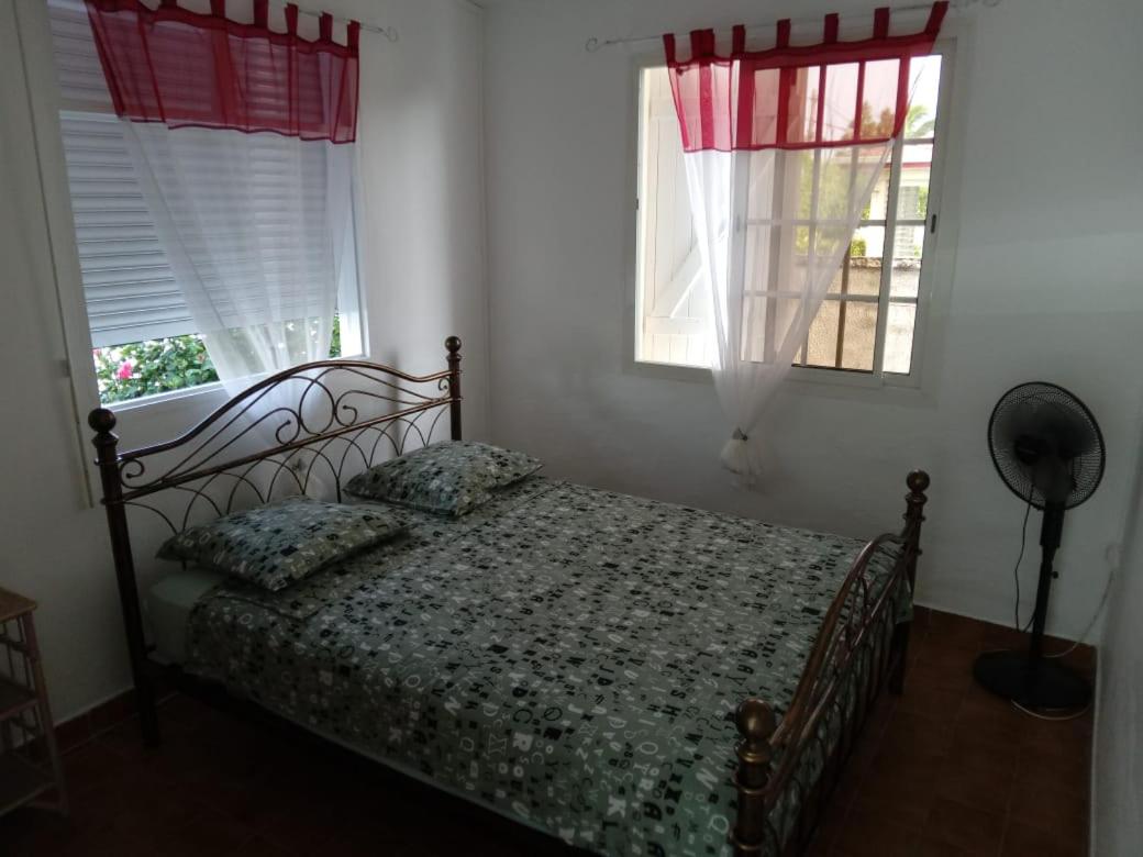 One-Bedroom House photo 1