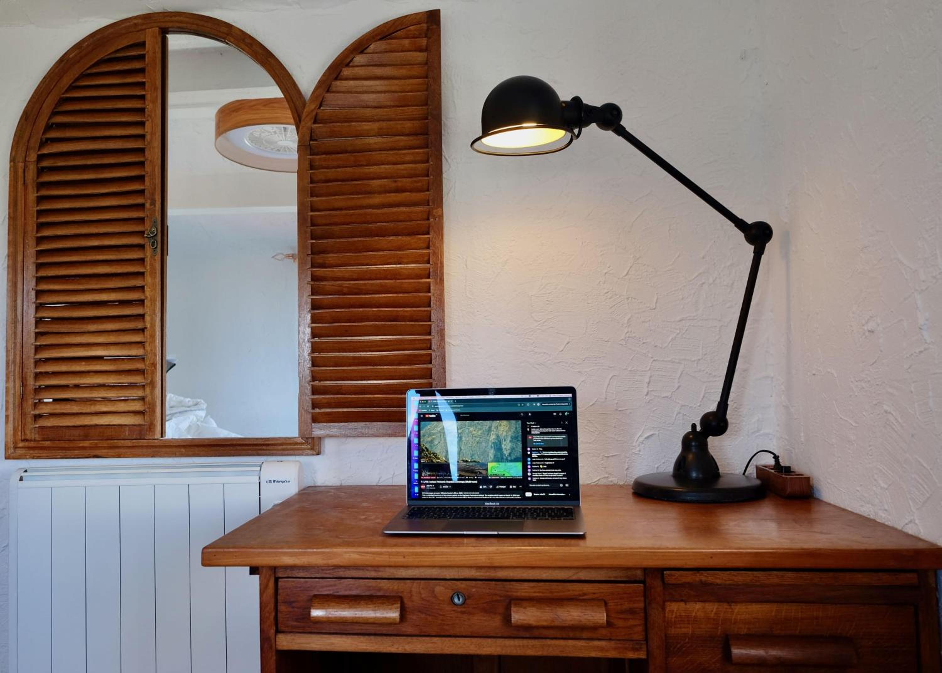 Studio - Split Level photo 2