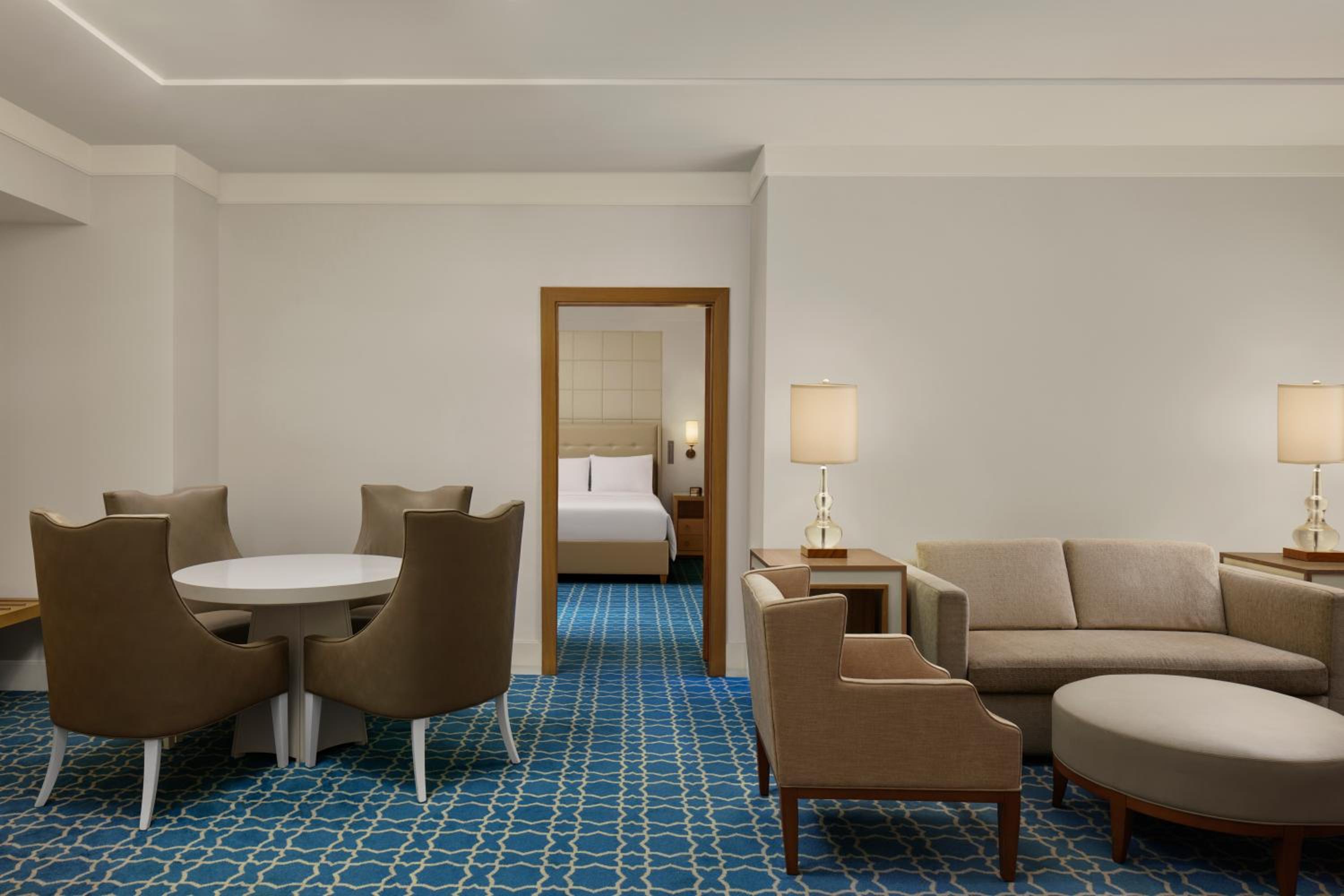 Executive King Suite with Haram View thumbnail 5