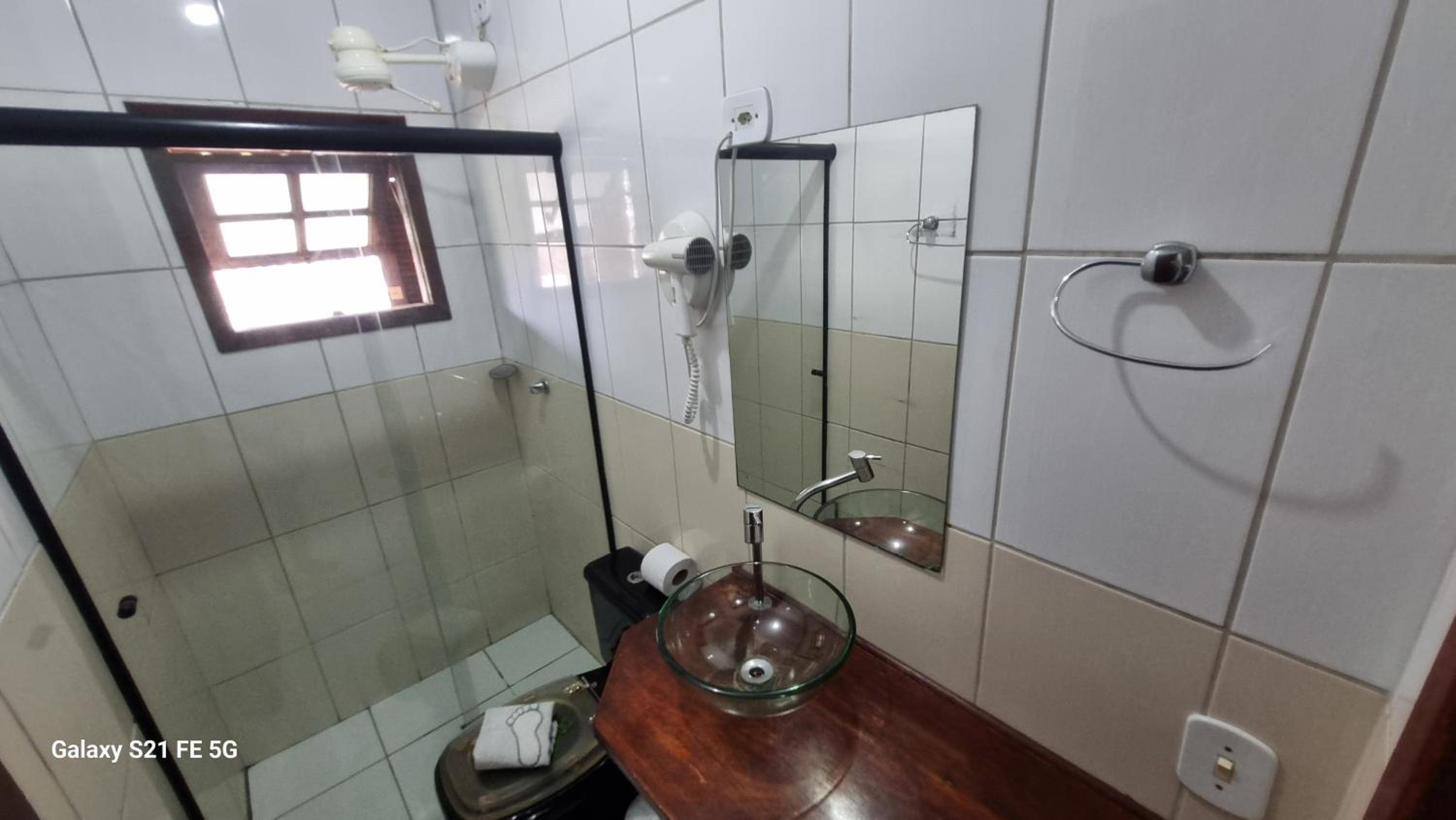 Standard Double Room - Photo 10