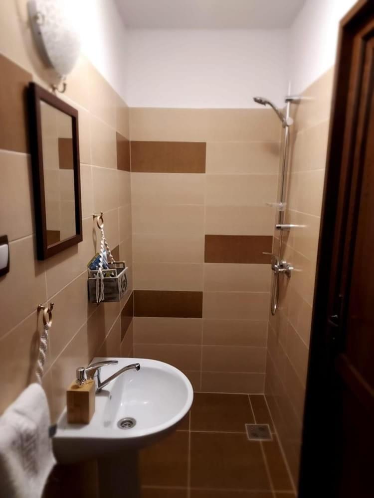 Twin Room with Bathroom photo 3