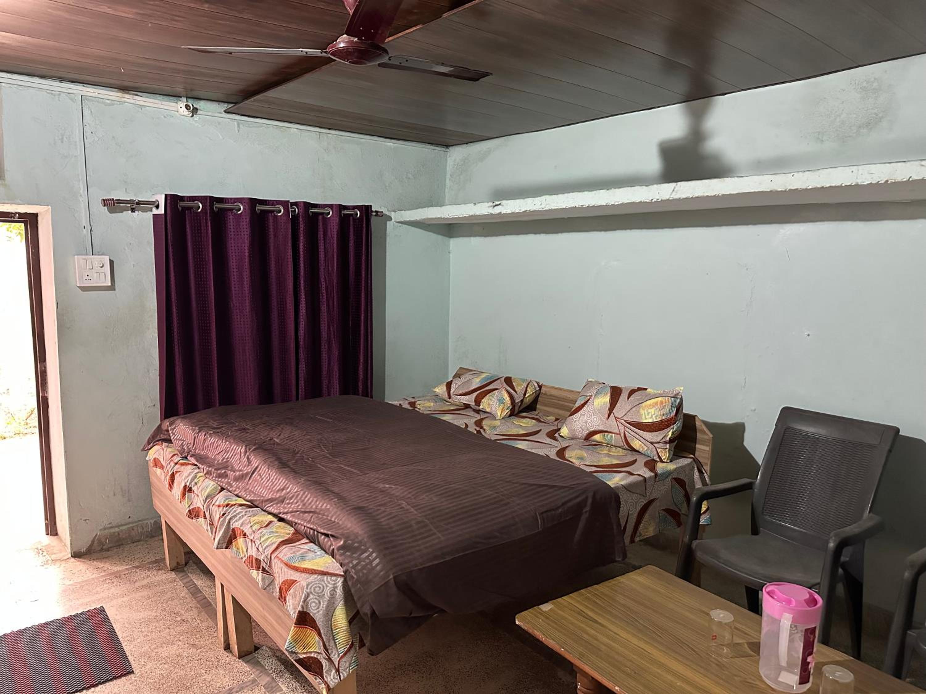 Budget Double Room photo 1